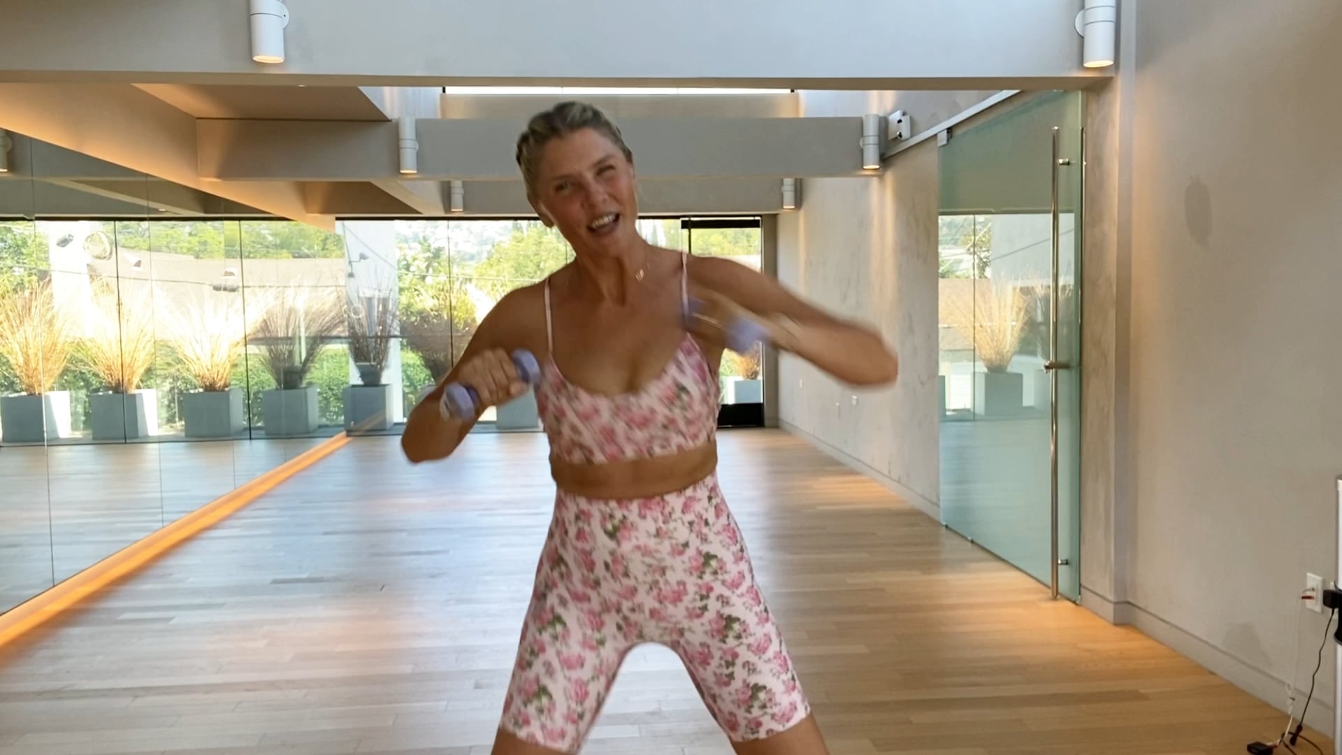 AK! Arms | Cardio Arms