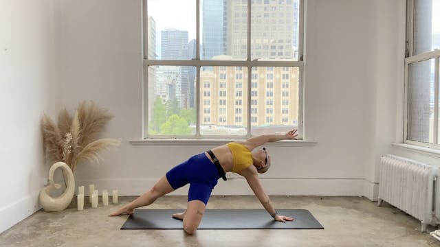 Yoga: Self-Massage Flow | 30 minutes | with Ash Belluz