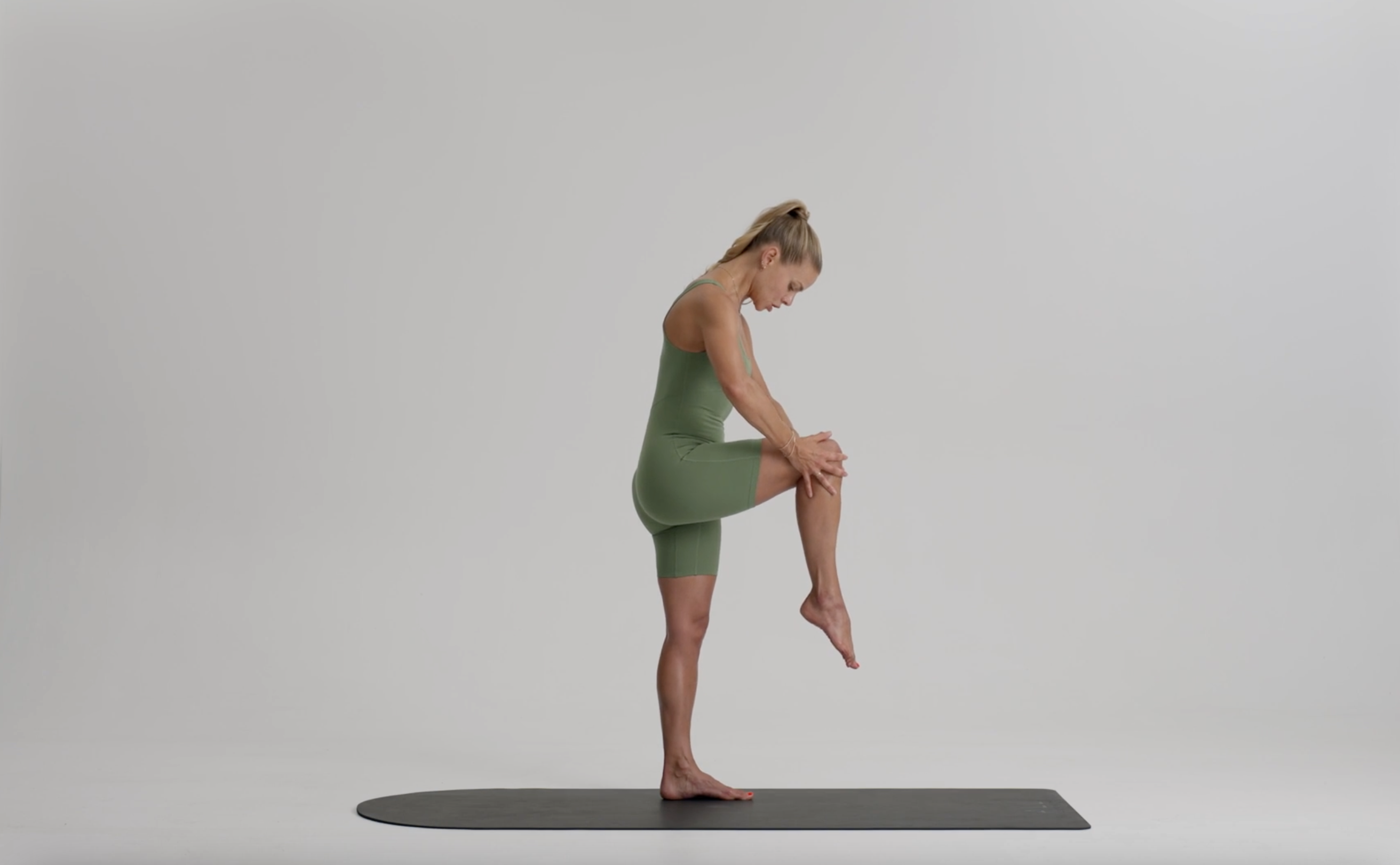 Demo: Standing Single Leg Stretch