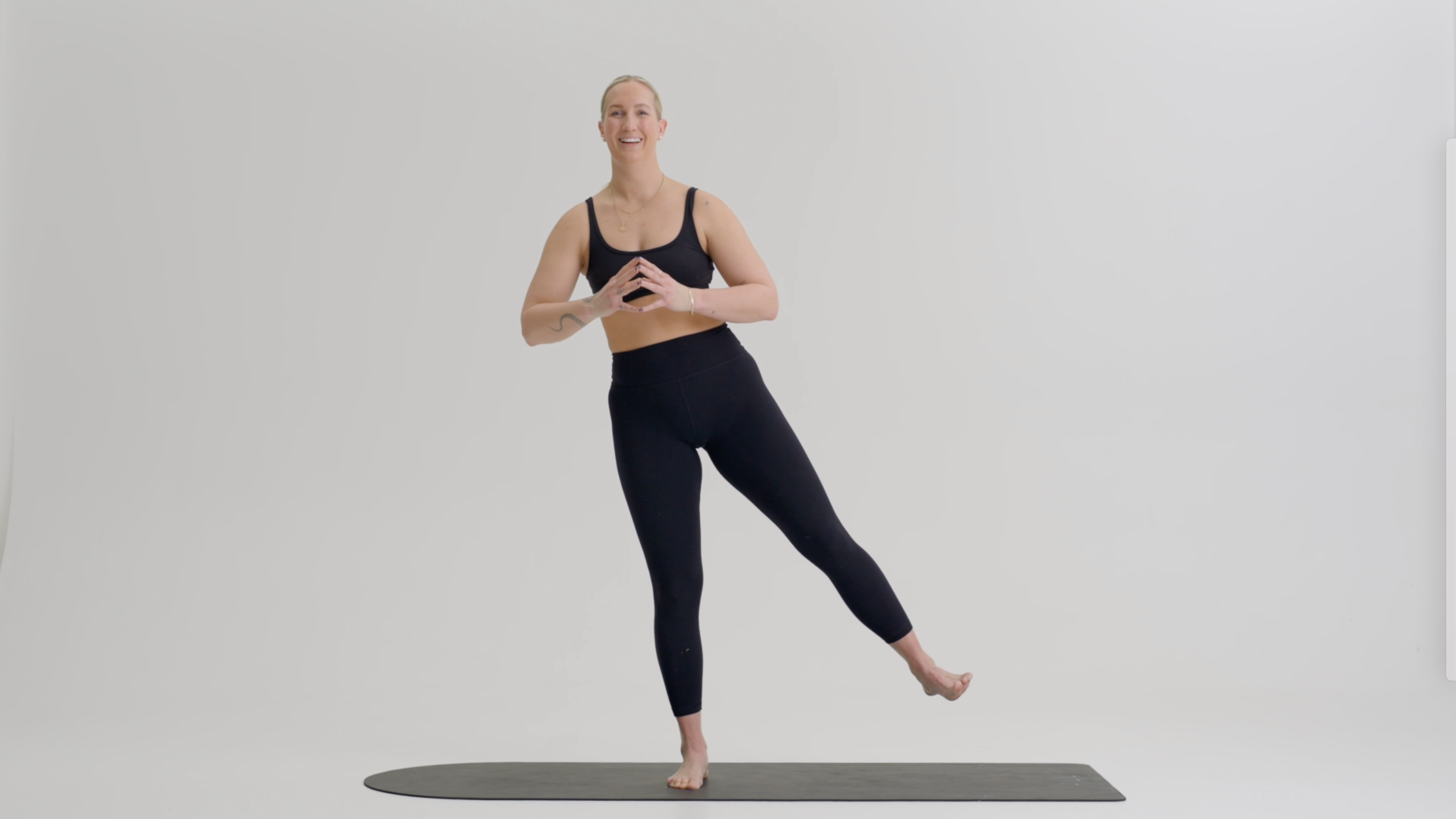 Pilates: Balance & Boost | 25 minutes | with Ash Belluz