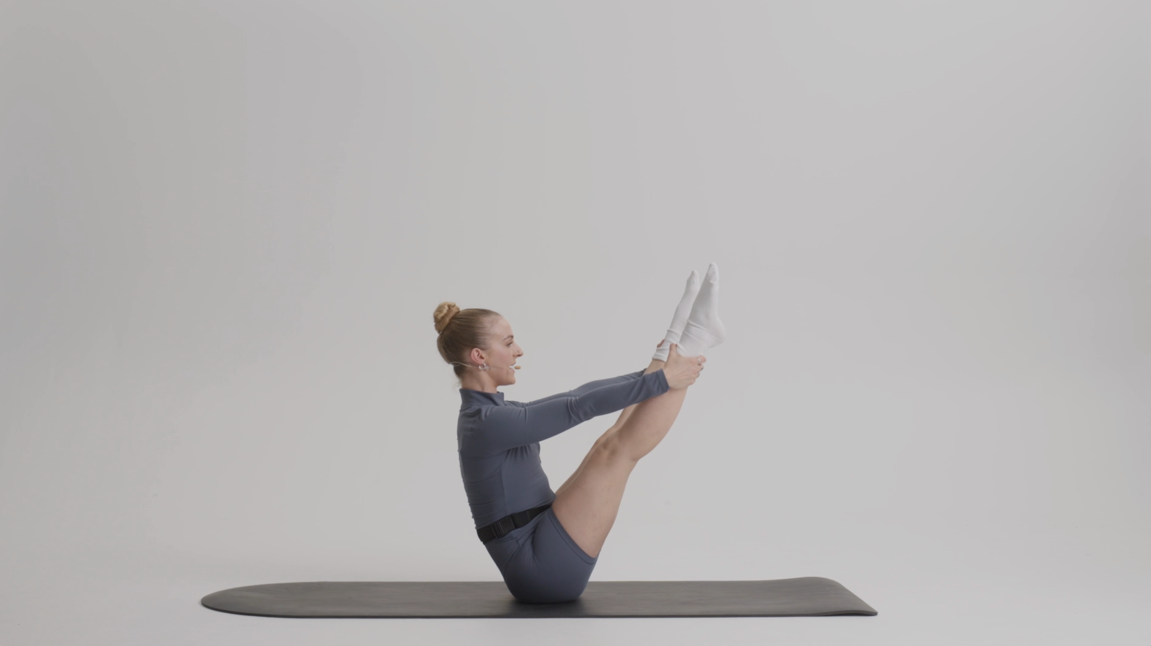 Pilates: Ass + Abs | 15 minutes | with Char Dangerfield