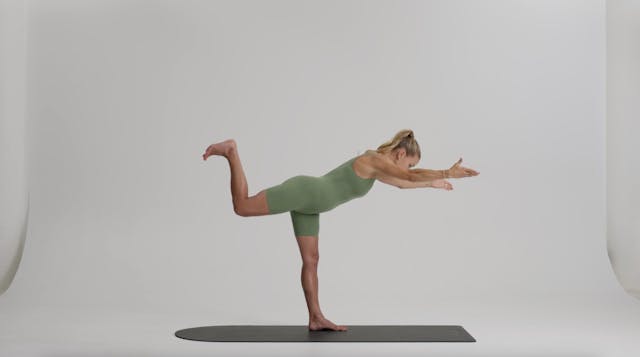 Demo: Single Leg Kick Back