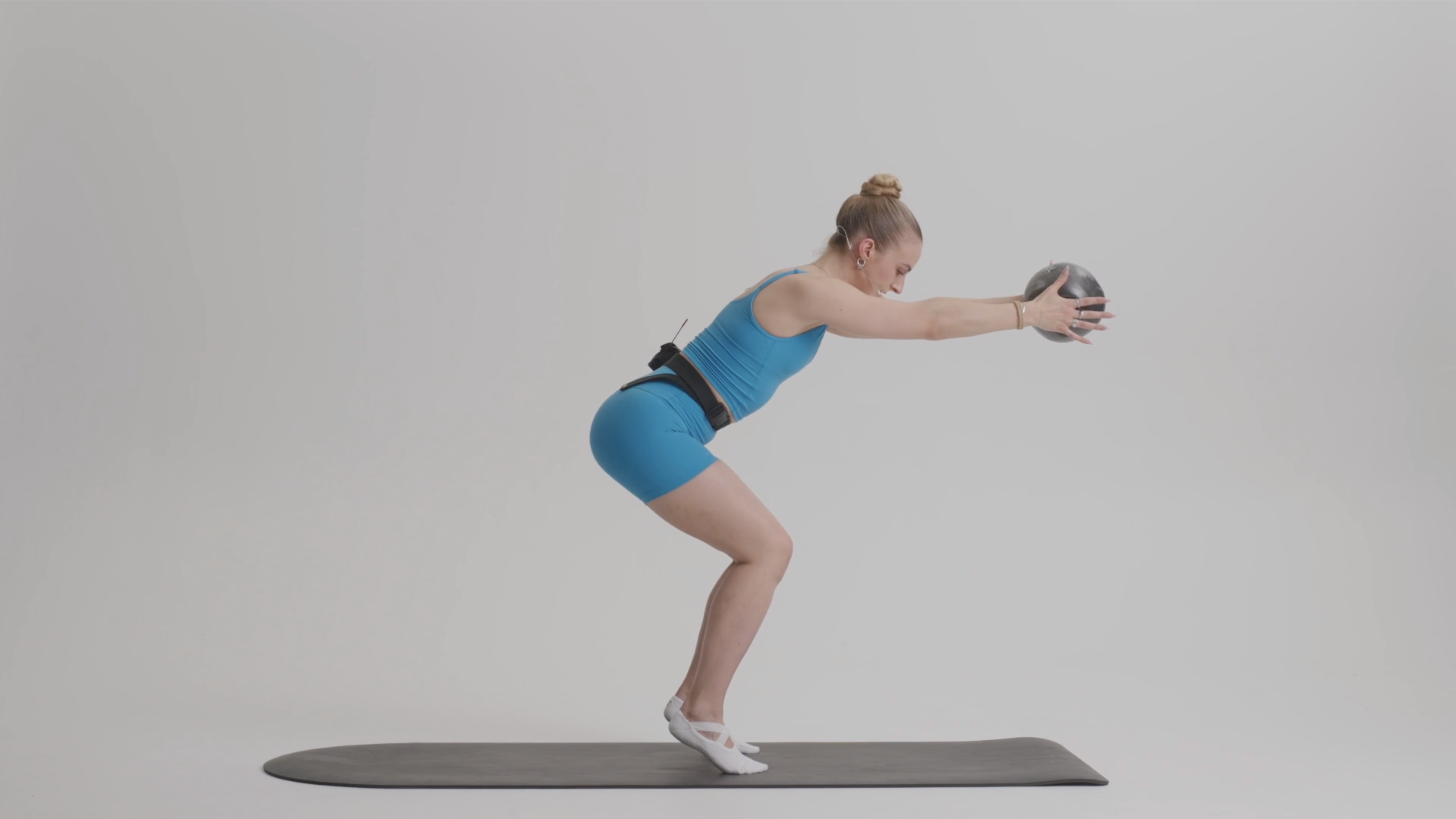 Pilates: Legs, Abs & Obliques | 45 minutes | with Char Dangerfield