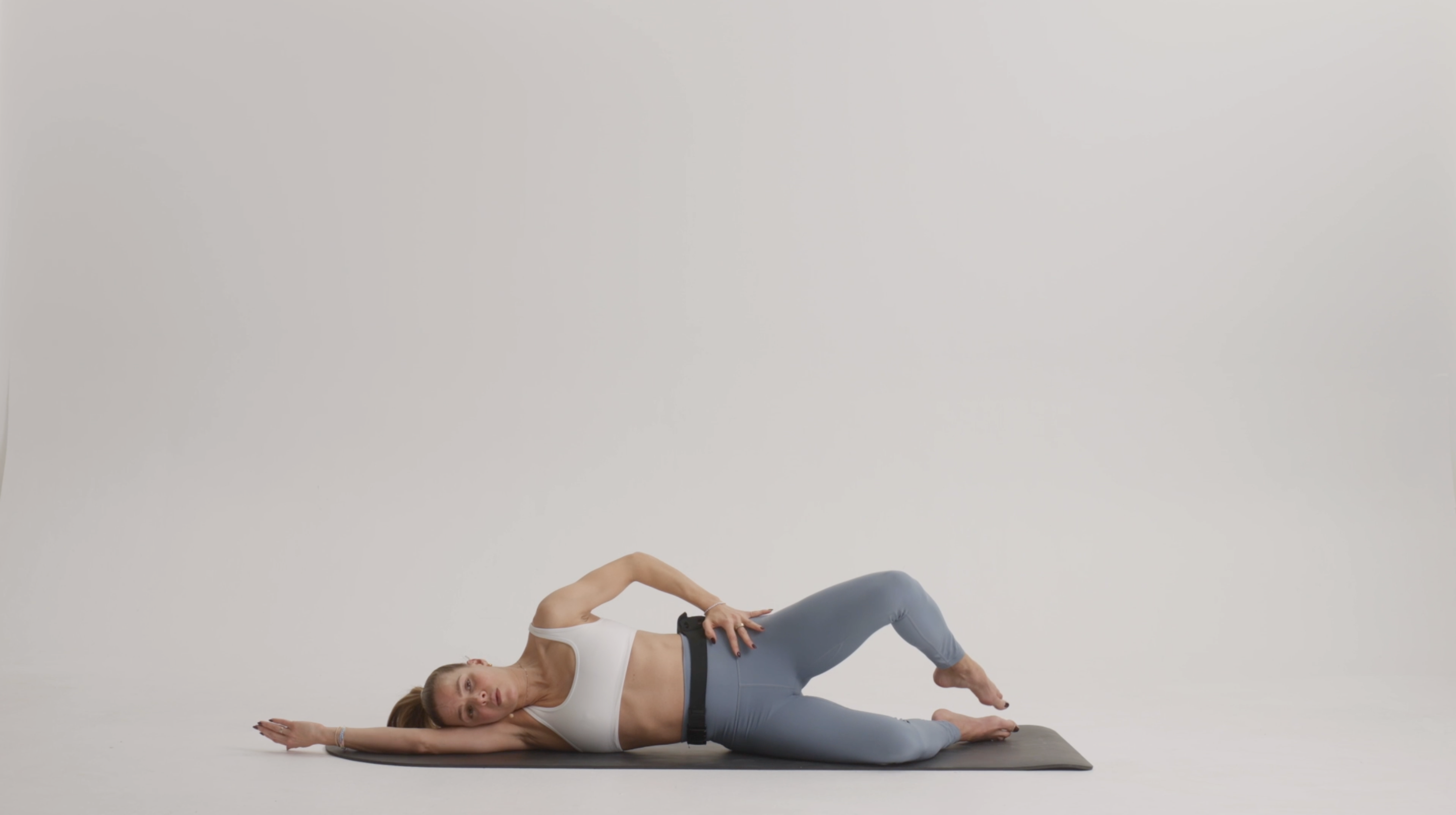 Pre & Post Natal: 1st Trimester Mat | 20 minutes | with Katie McKenzie