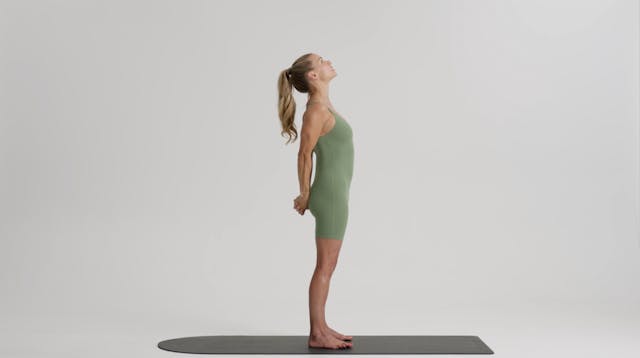 Demo: Standing Double Leg Stretch