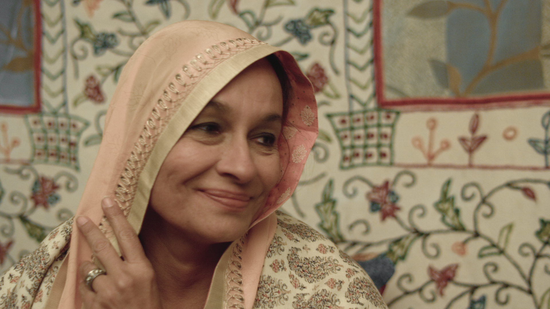 NFIK_Soni_Razdan_as_Halima_02.jpg