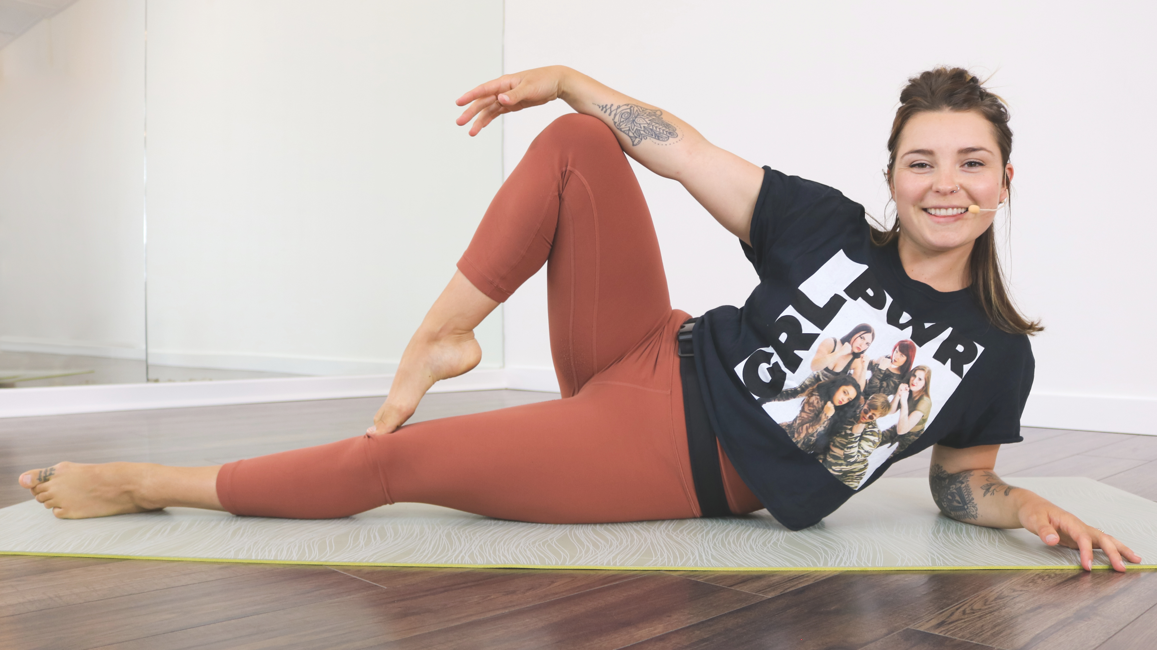 Sweat n Sass 01 with Lauren