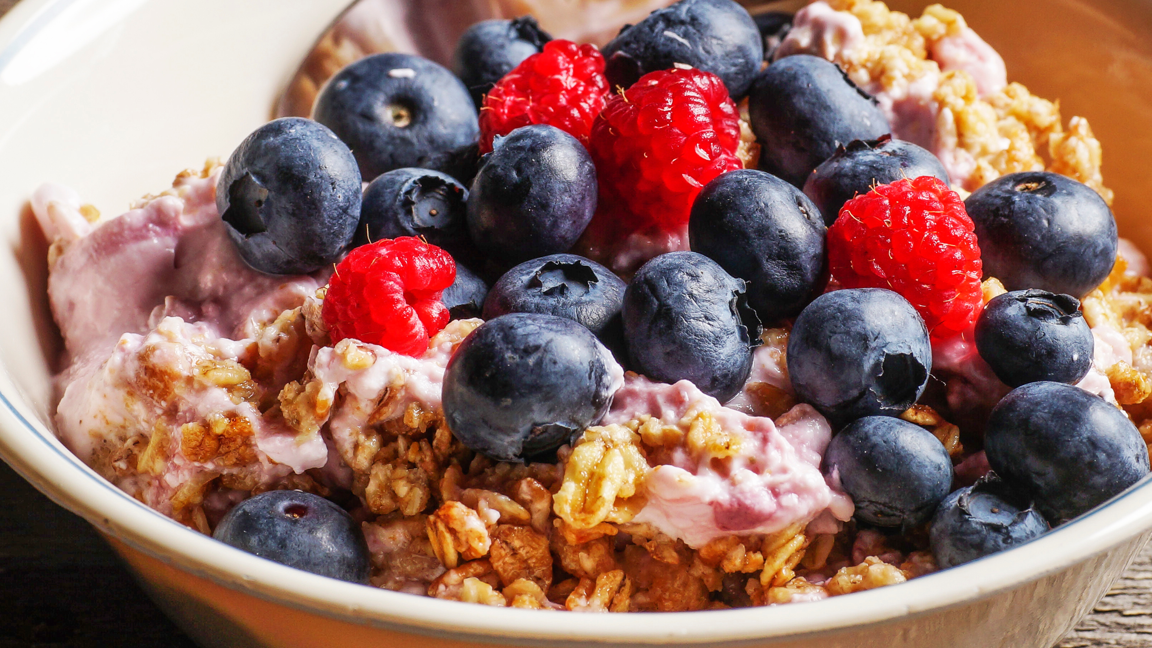 Breakfast - Allegra Paris Bikini Body