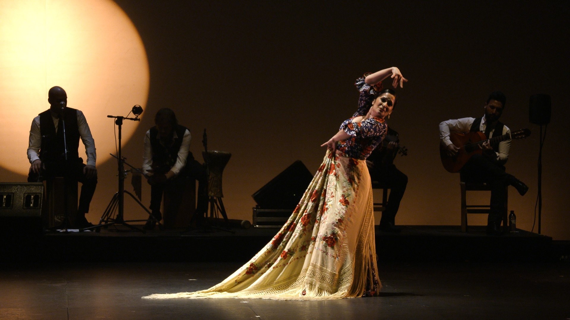 Y los sueños, sueños son. Sara Ramos al baile. Eterno