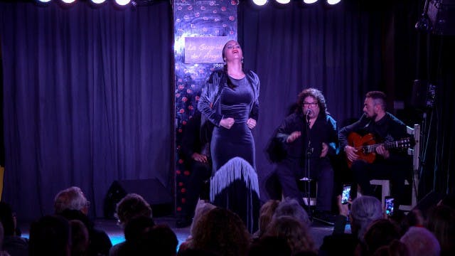 Marta de Troya por soleá por bulerías...