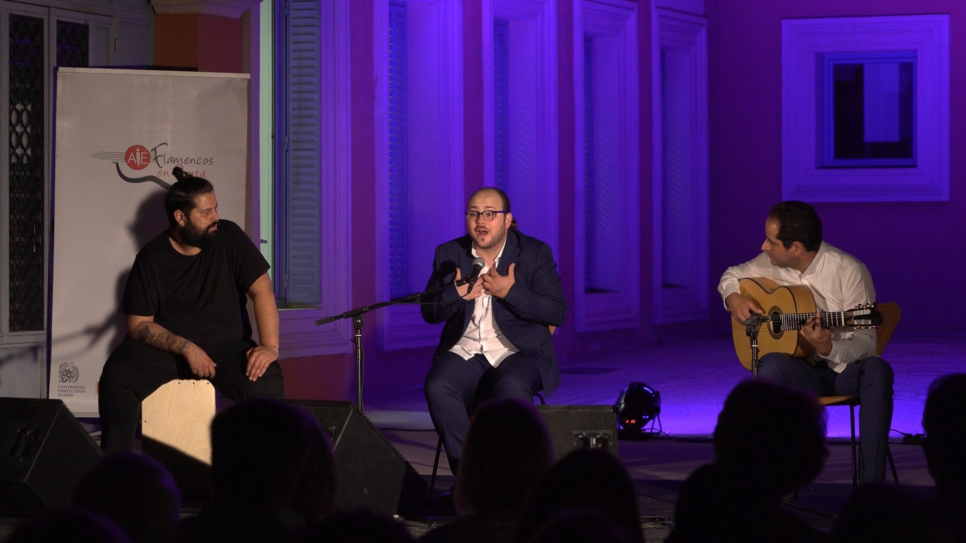 Susurrando a los maestros. El Perrete en concierto