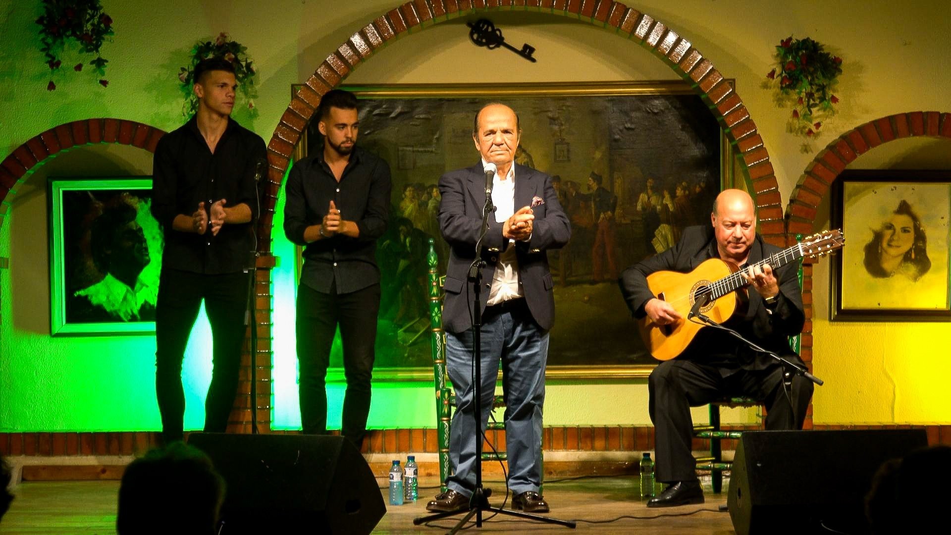 Paco el Gasolina por fin de fiestas por bulerías