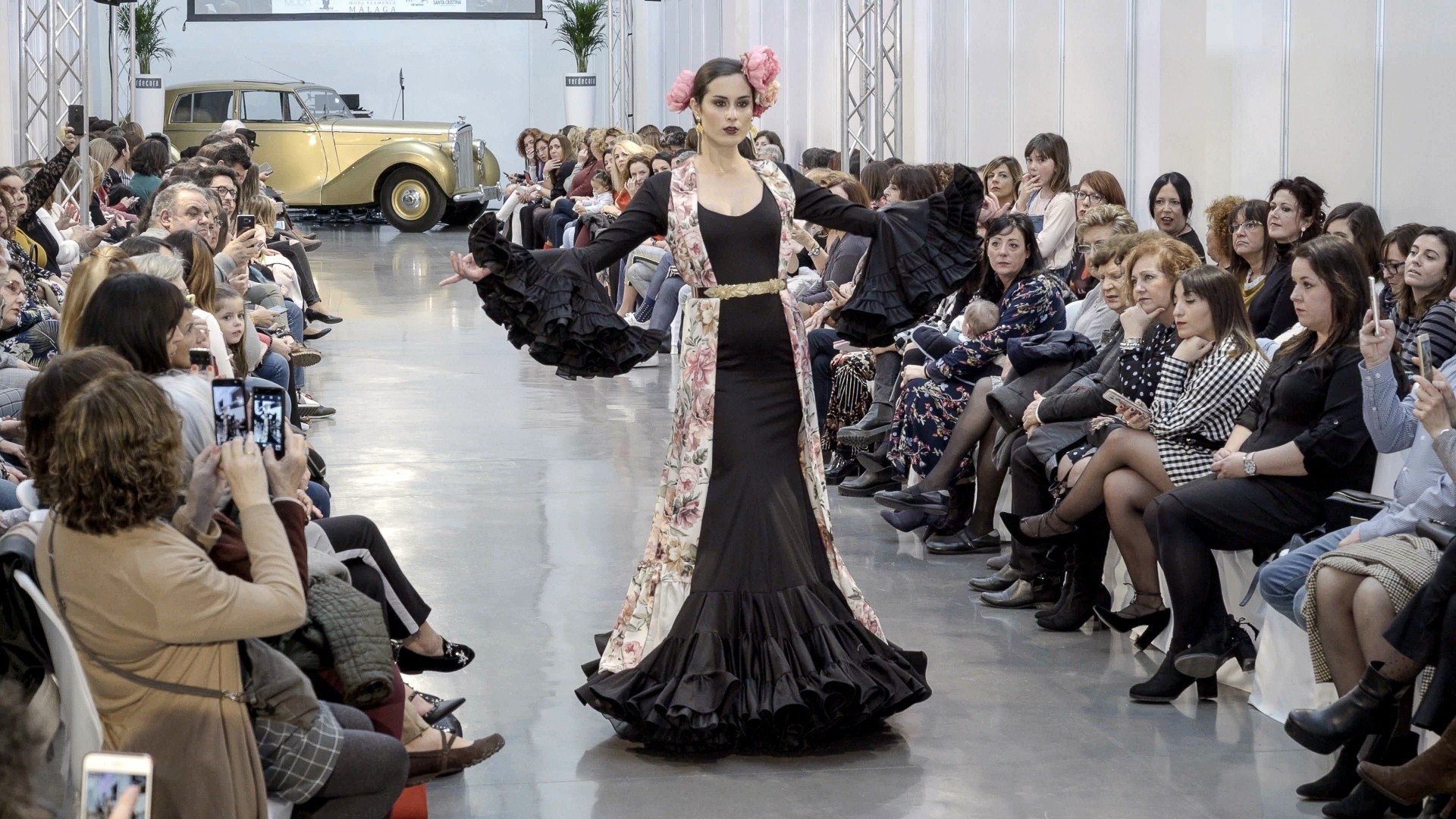 Colección flamenca Anochecer. Astrid Hohle. FIMAF 2018