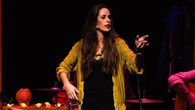 Ve envolviendo ya. Vuelven las Mónica...