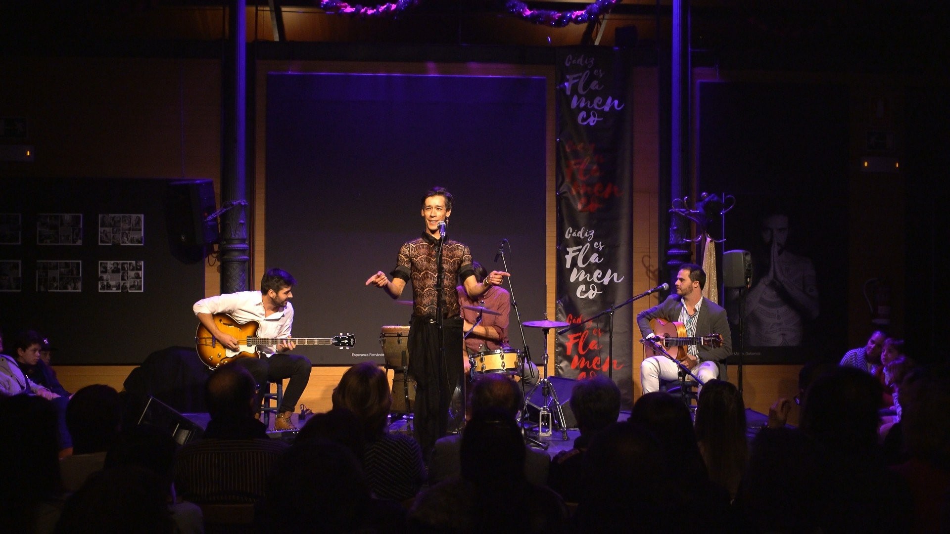 Son por Bandera. El Mawi de Cádiz