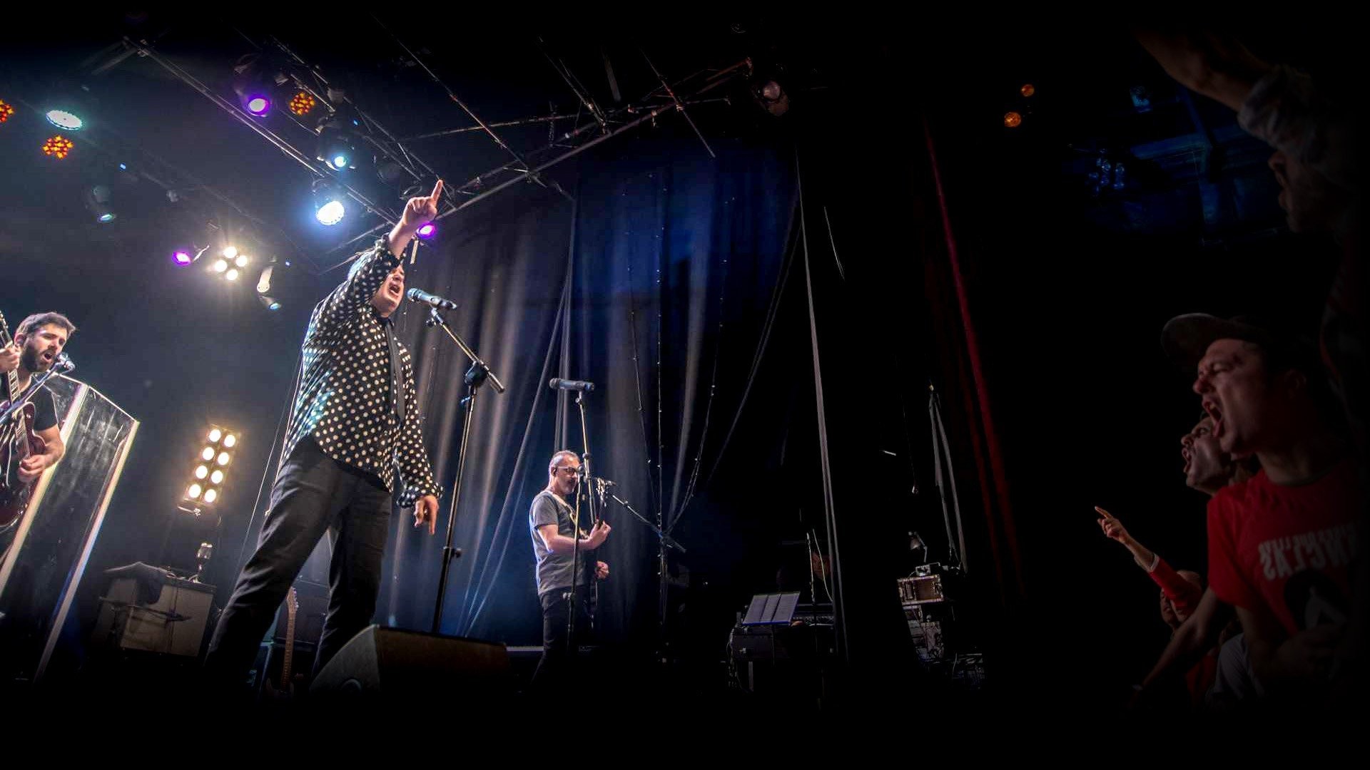 Por humor a la música: El concierto. No me pises que llevo chanclas