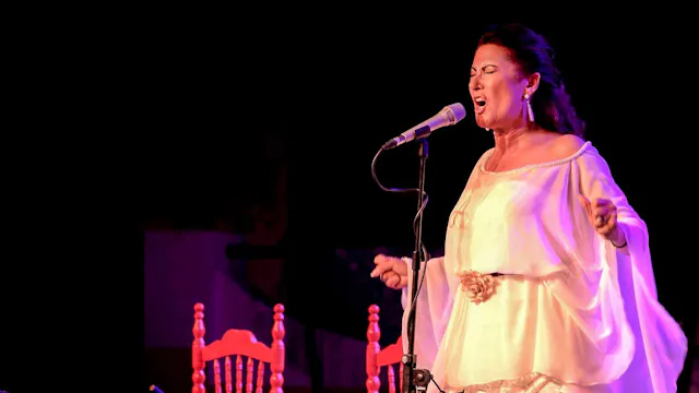 Antonia Contreras por cante de trilla...