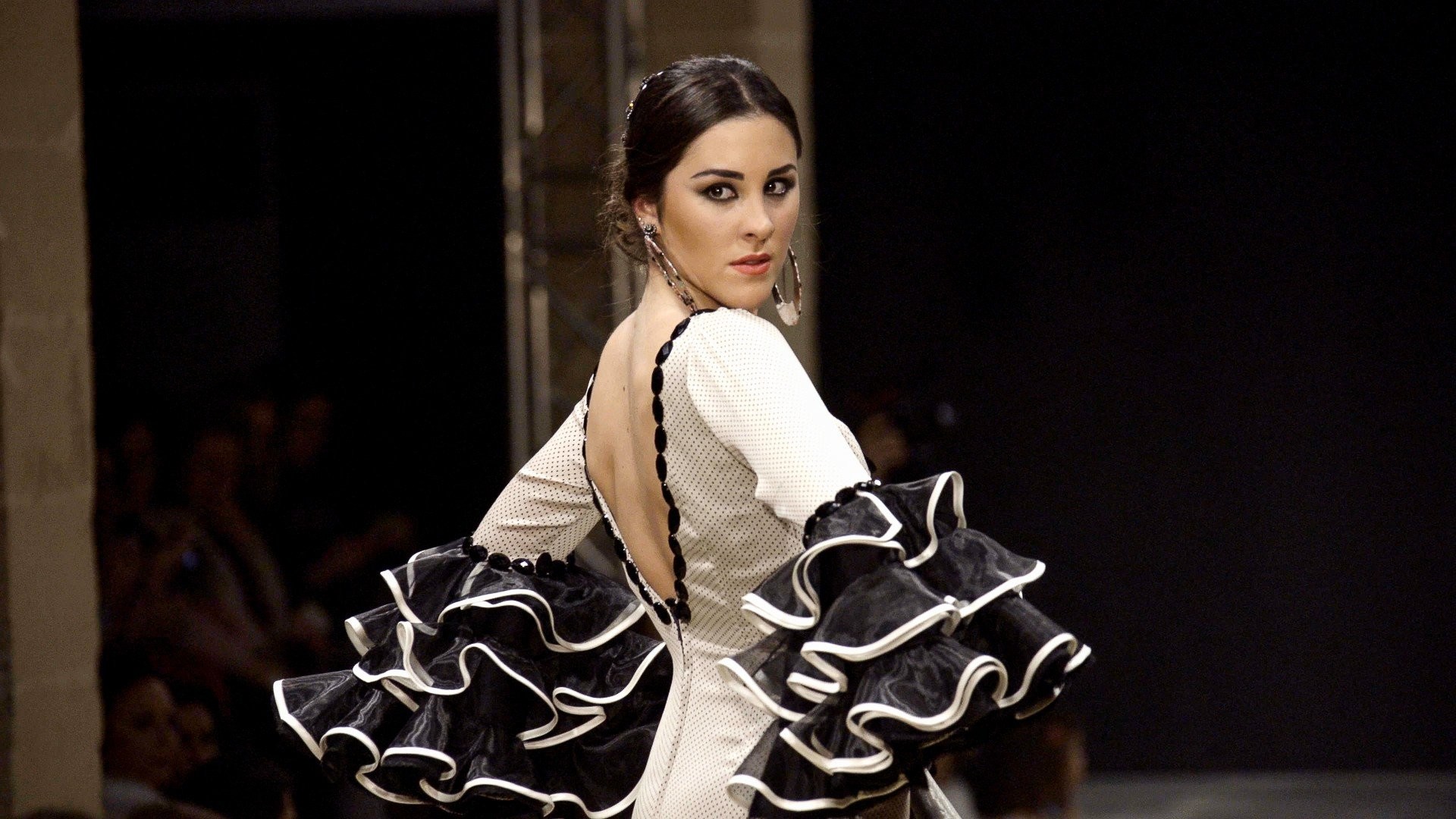 Colección El lunar que lleva tu nombre... Inma de Benicio. Pasarela Flamenca Tío