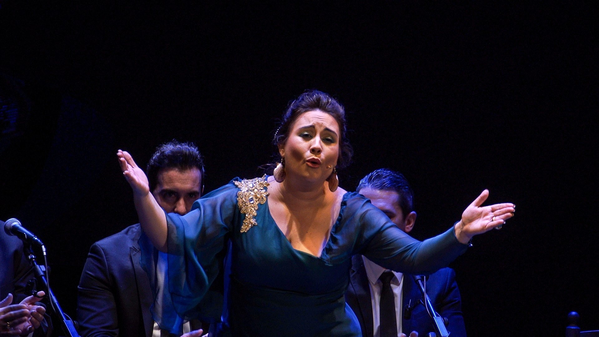 Encarna Anillo por tangos. Las Puertas de Gades. 22 Festival de Jerez