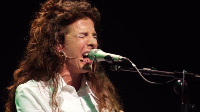 Los bienes de la Tierra. Mujer Klóric...