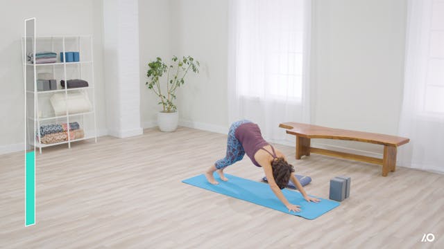 Easy Yoga: Yoga for Strength