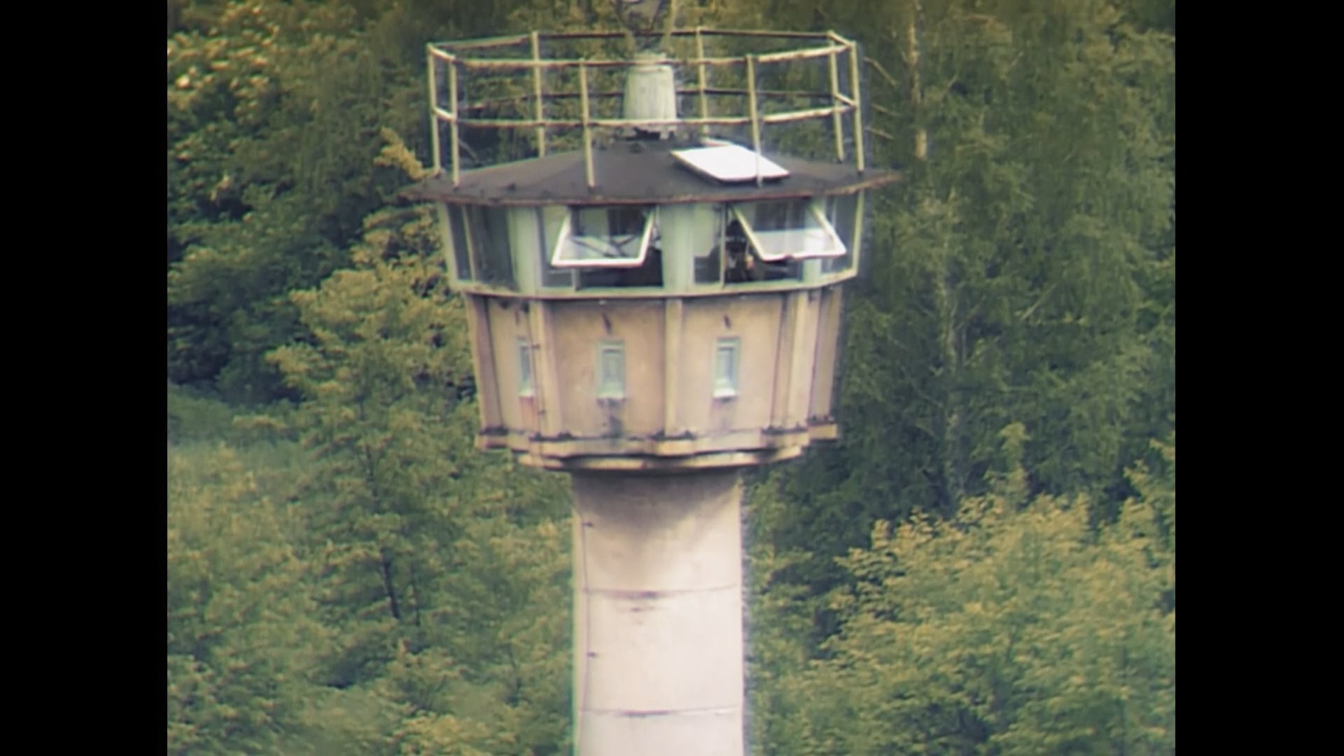 Berlin Distribution 2997 FR