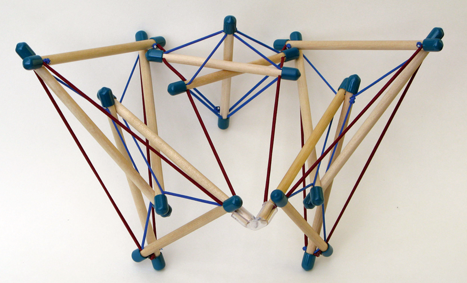 Tensegrity pelvis