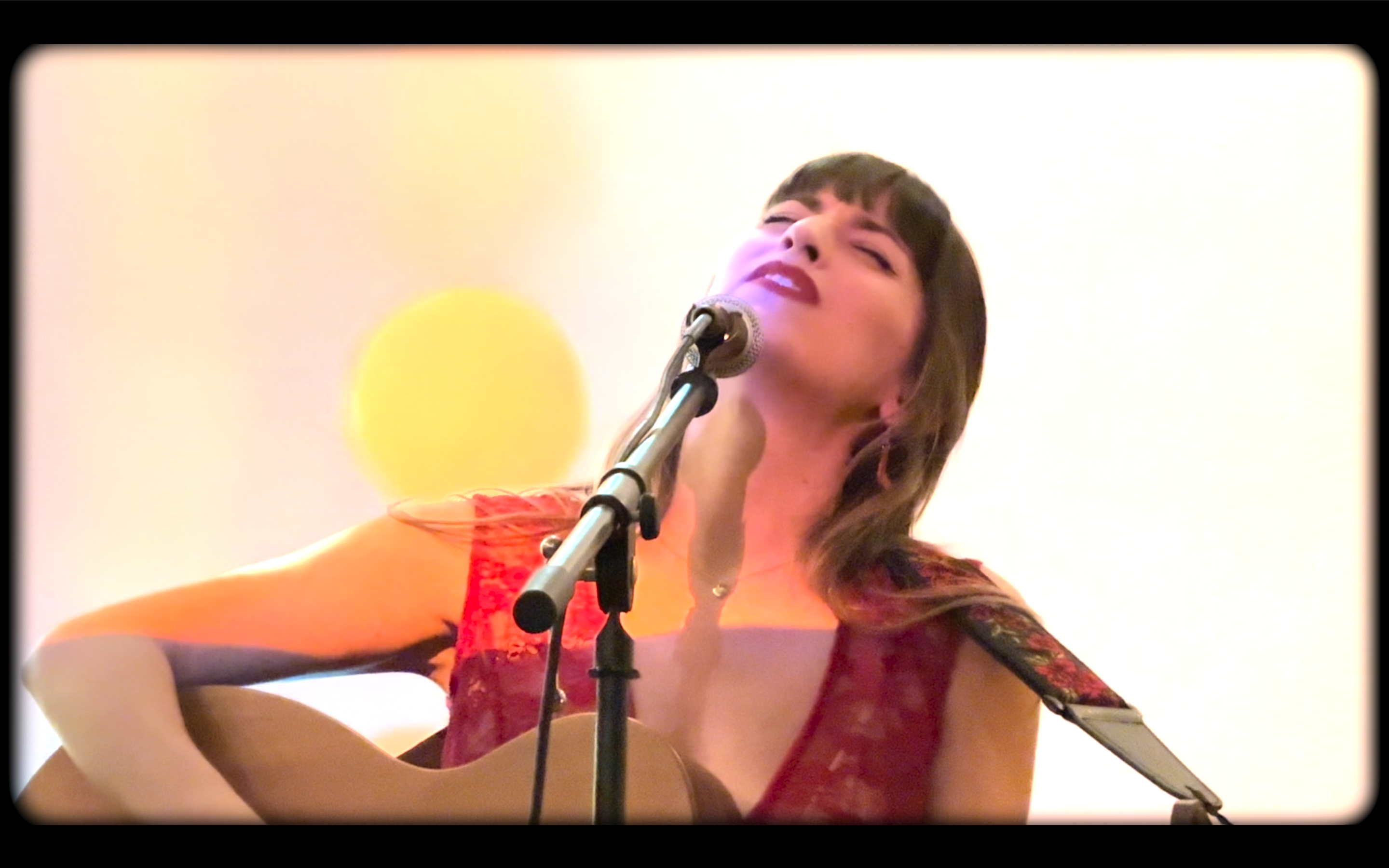 An intimate evening with Amber DeLaRosa