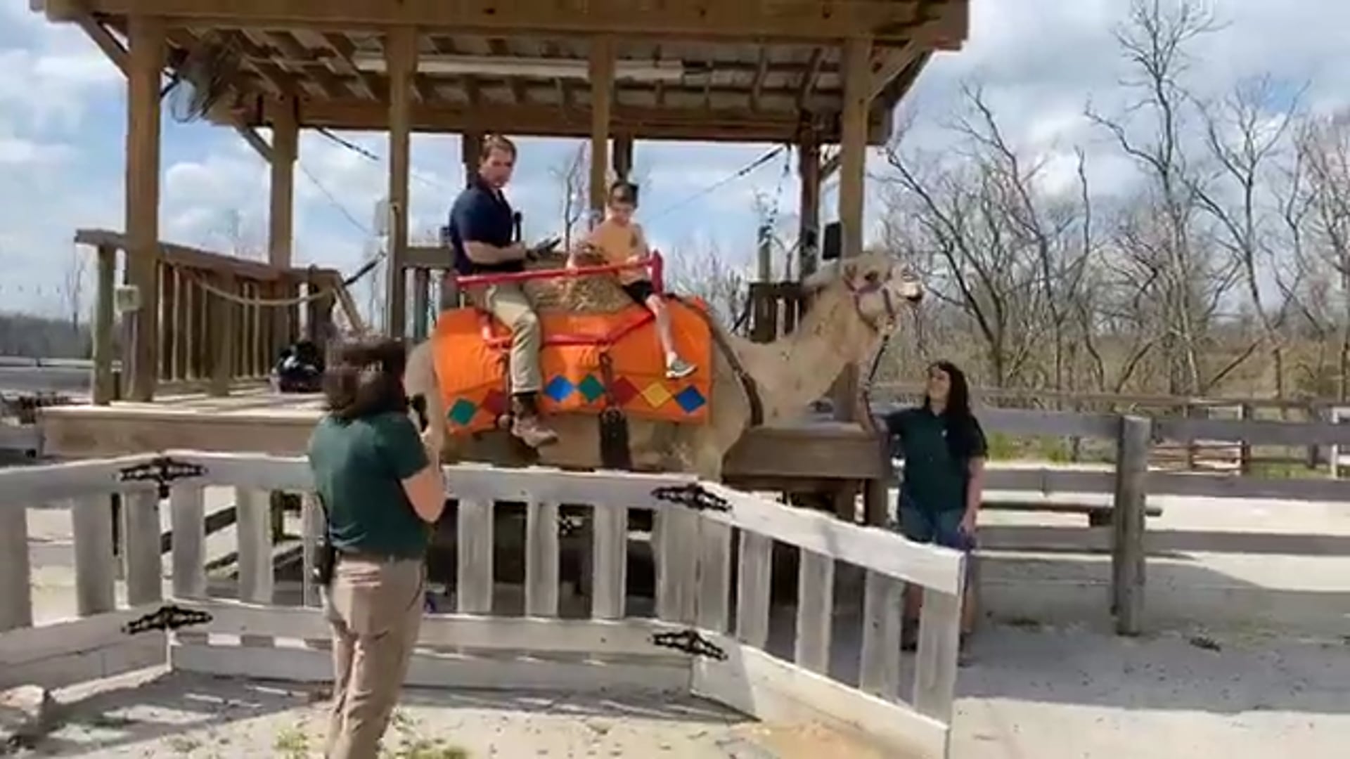 S1E3 Ships in the Desert