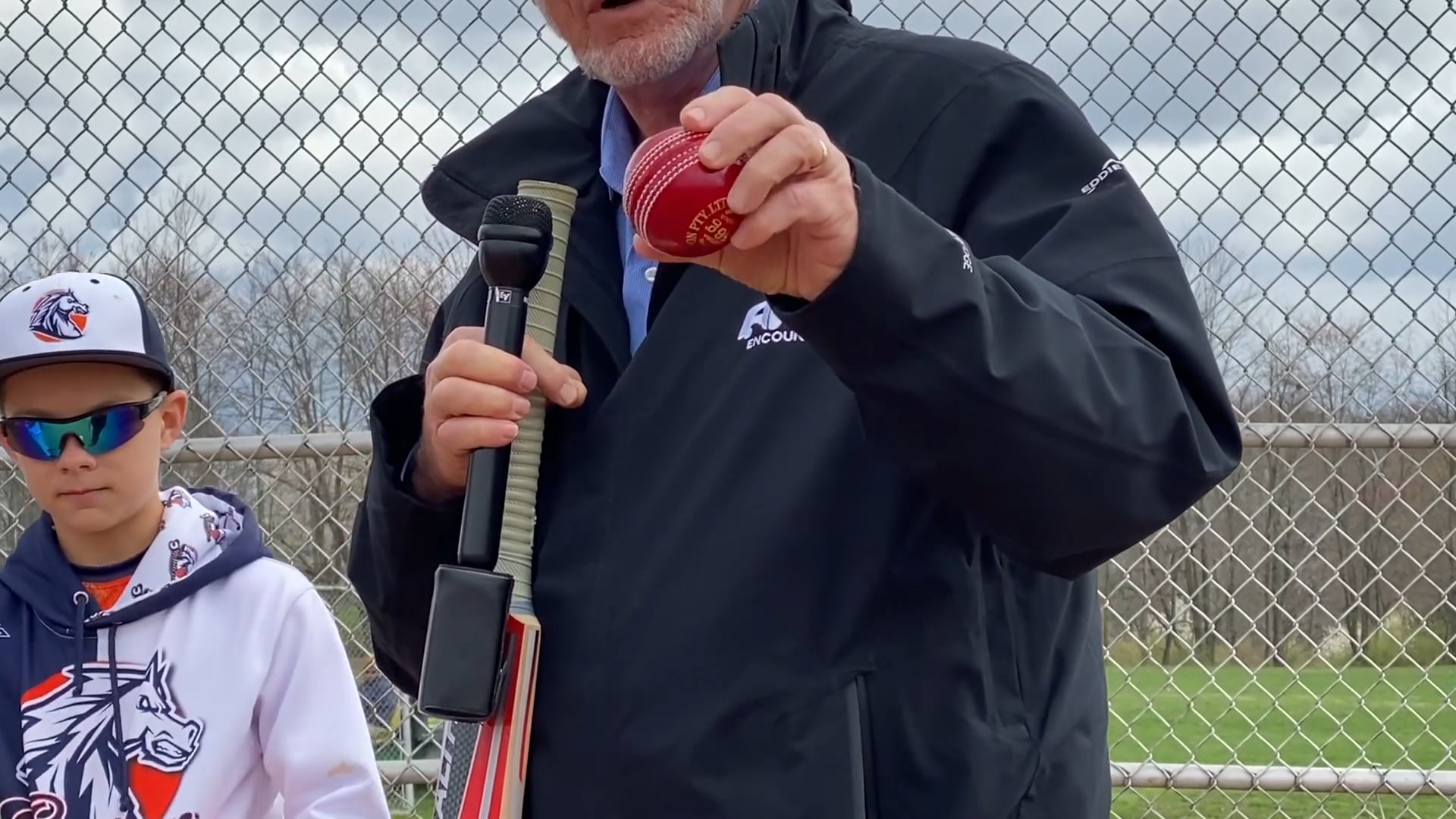 S1E17 Cricket or baseball?