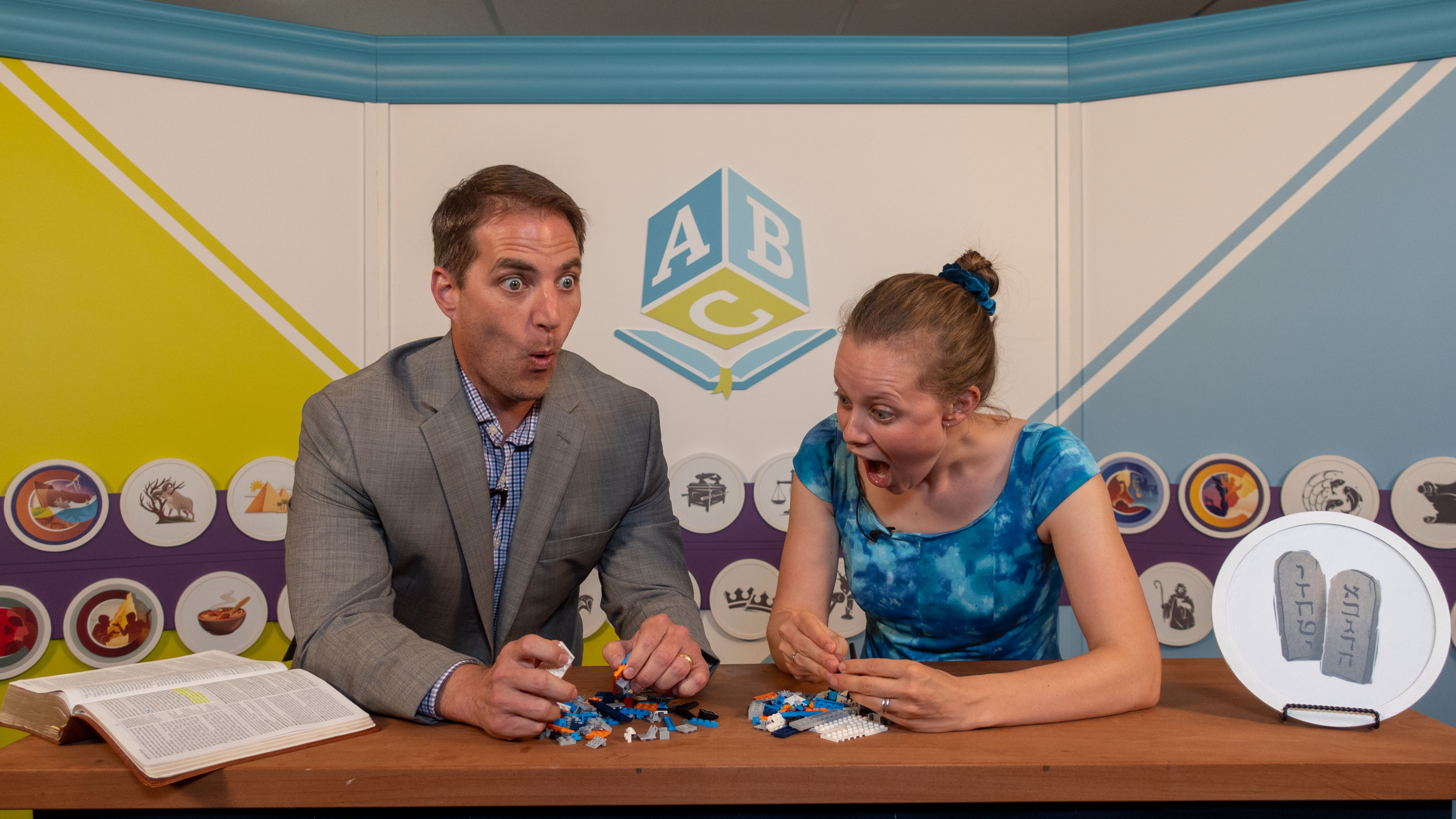 S2 Lesson 05 - The Israelites build a place of worship.