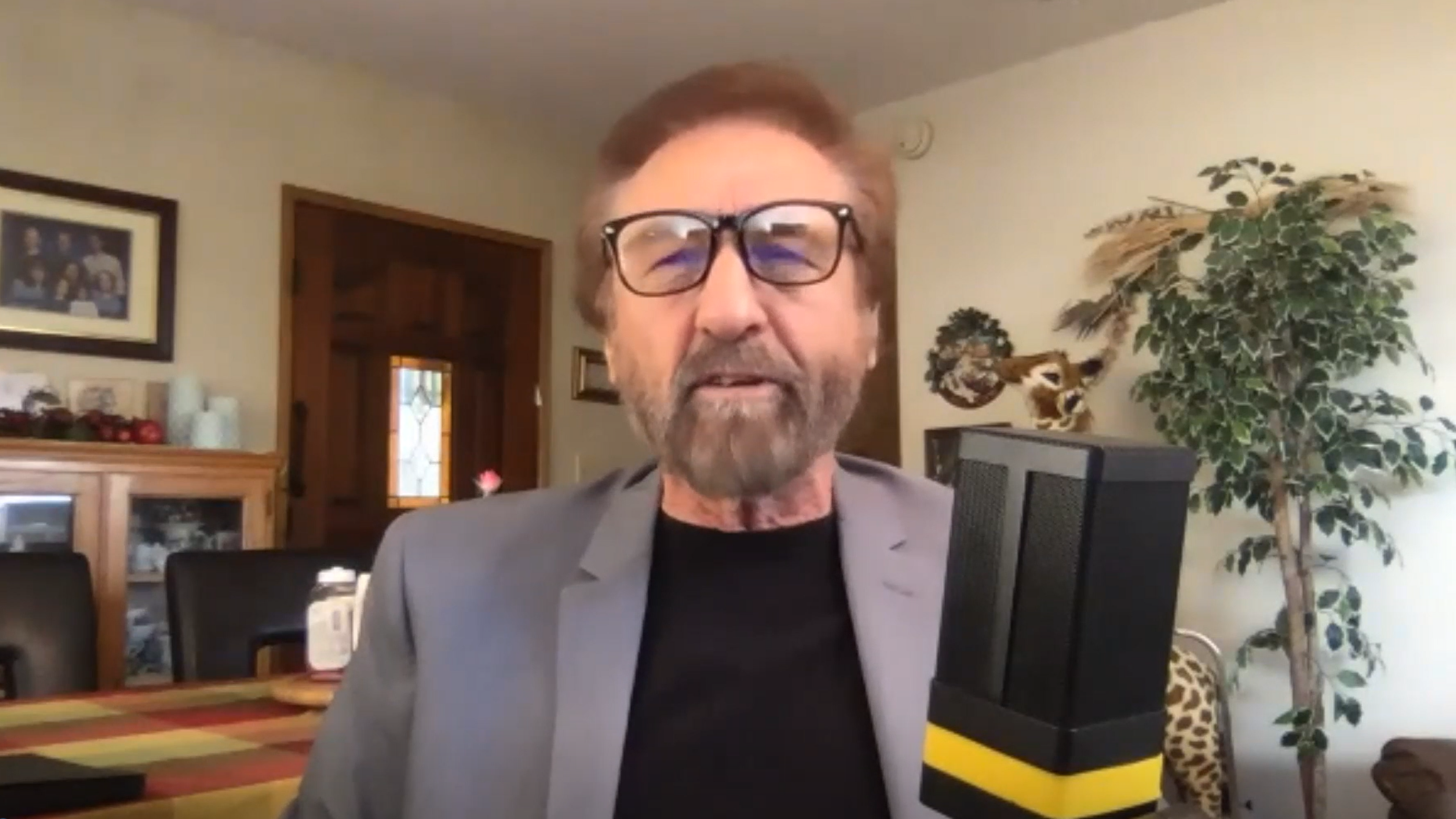 Ray Comfort: How to Get (and Hold) the Attention of the LostThe 2 Biblical Keys