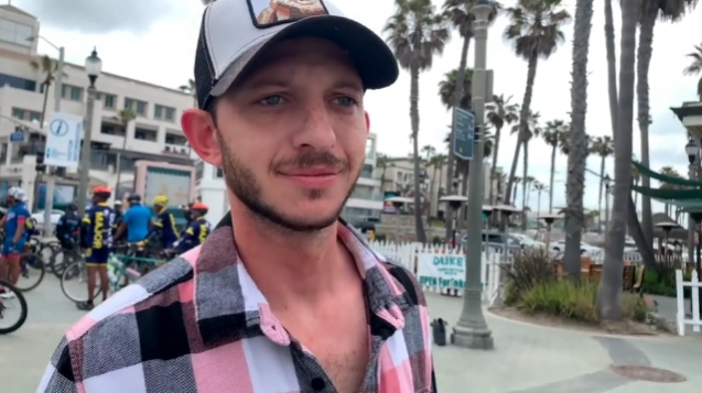 Ray Comfort Shares the Gospel with a Jew