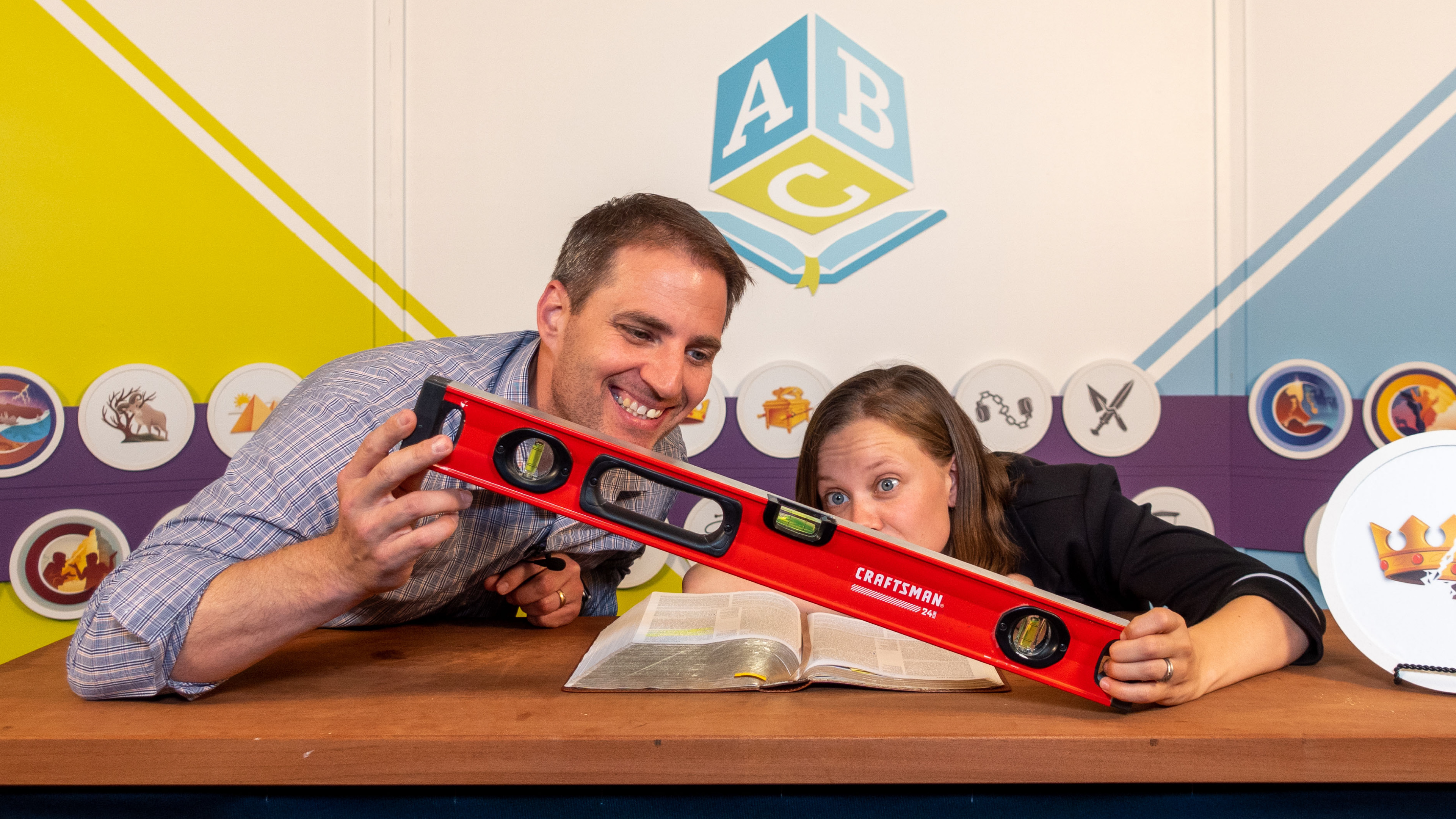 S2 Lesson 27 - God divided the nation as punishment for Solomon's disobedience.