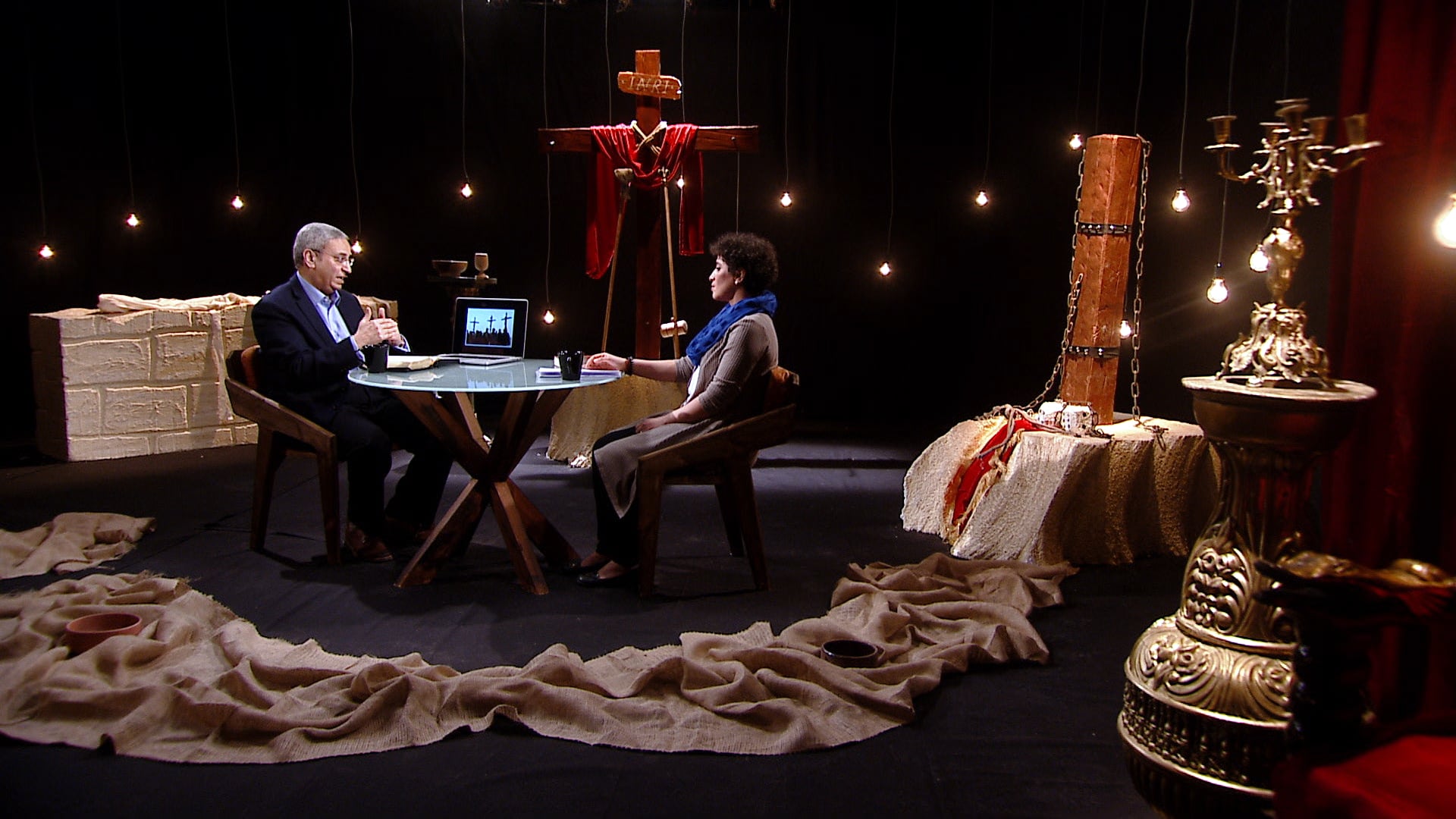 احداث صلب يسوع