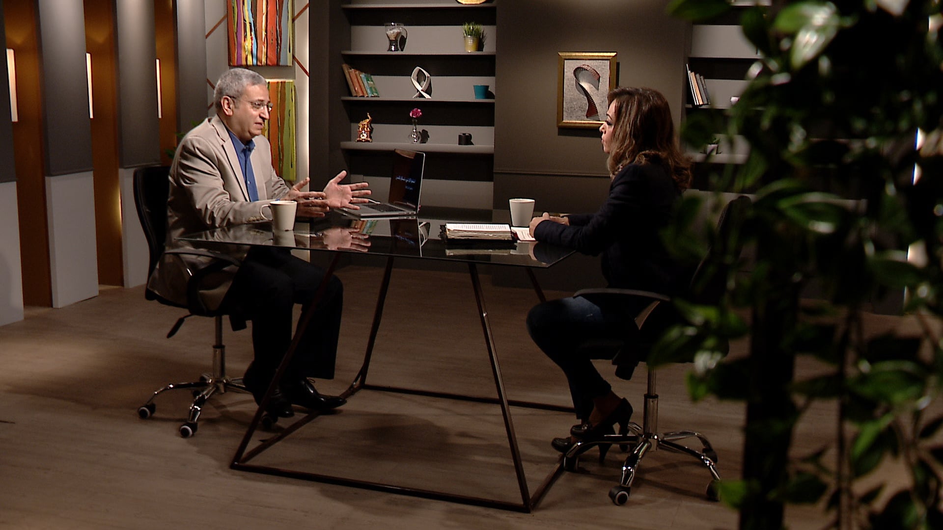 هل الكتاب المقدس وثيقة علمية ام كتاب ديني ؟جزء اول