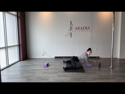 Flex-Ability with Dakota Fox (livestr...