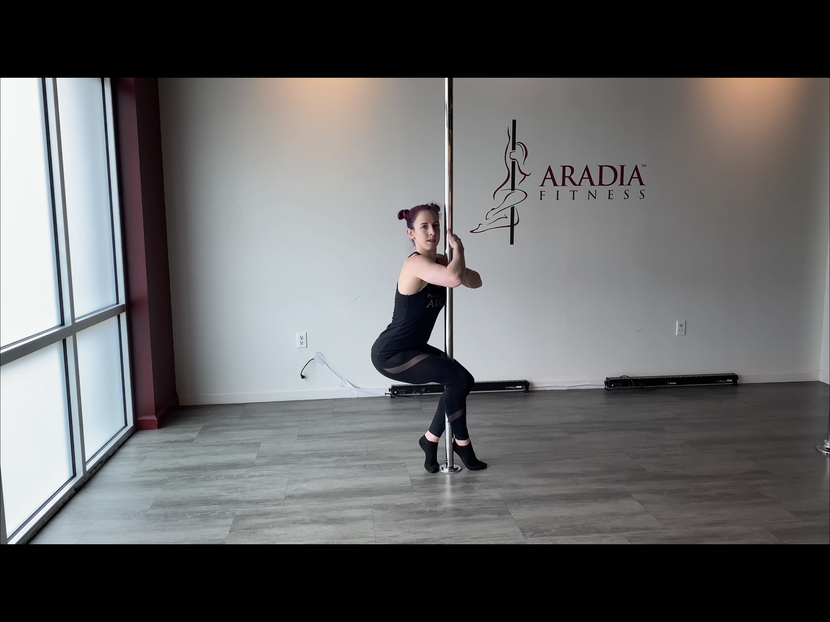 Beginner Pole Sequence with Dakota Fox