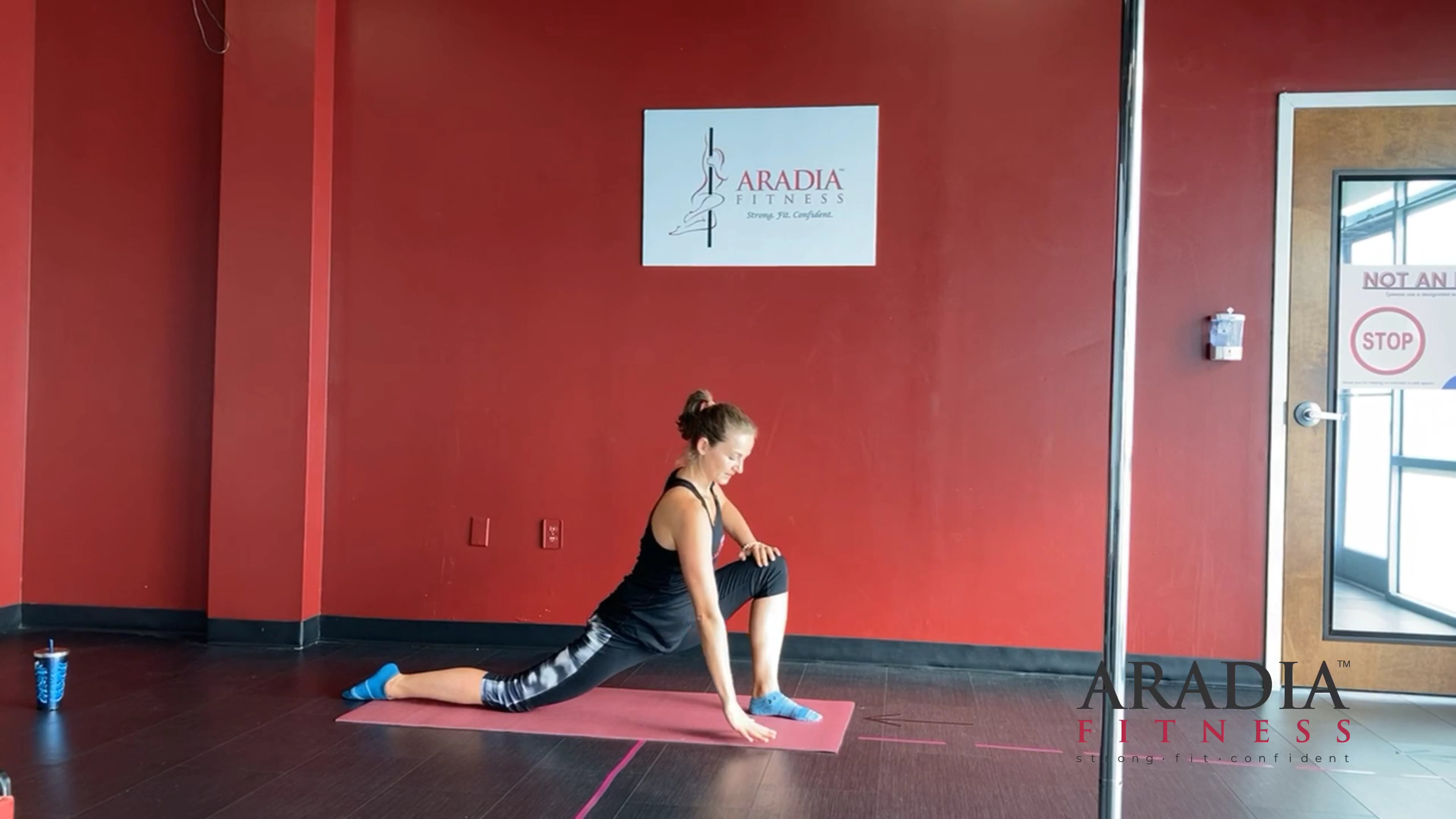 Handstand Conditioning with Mirela Golinska