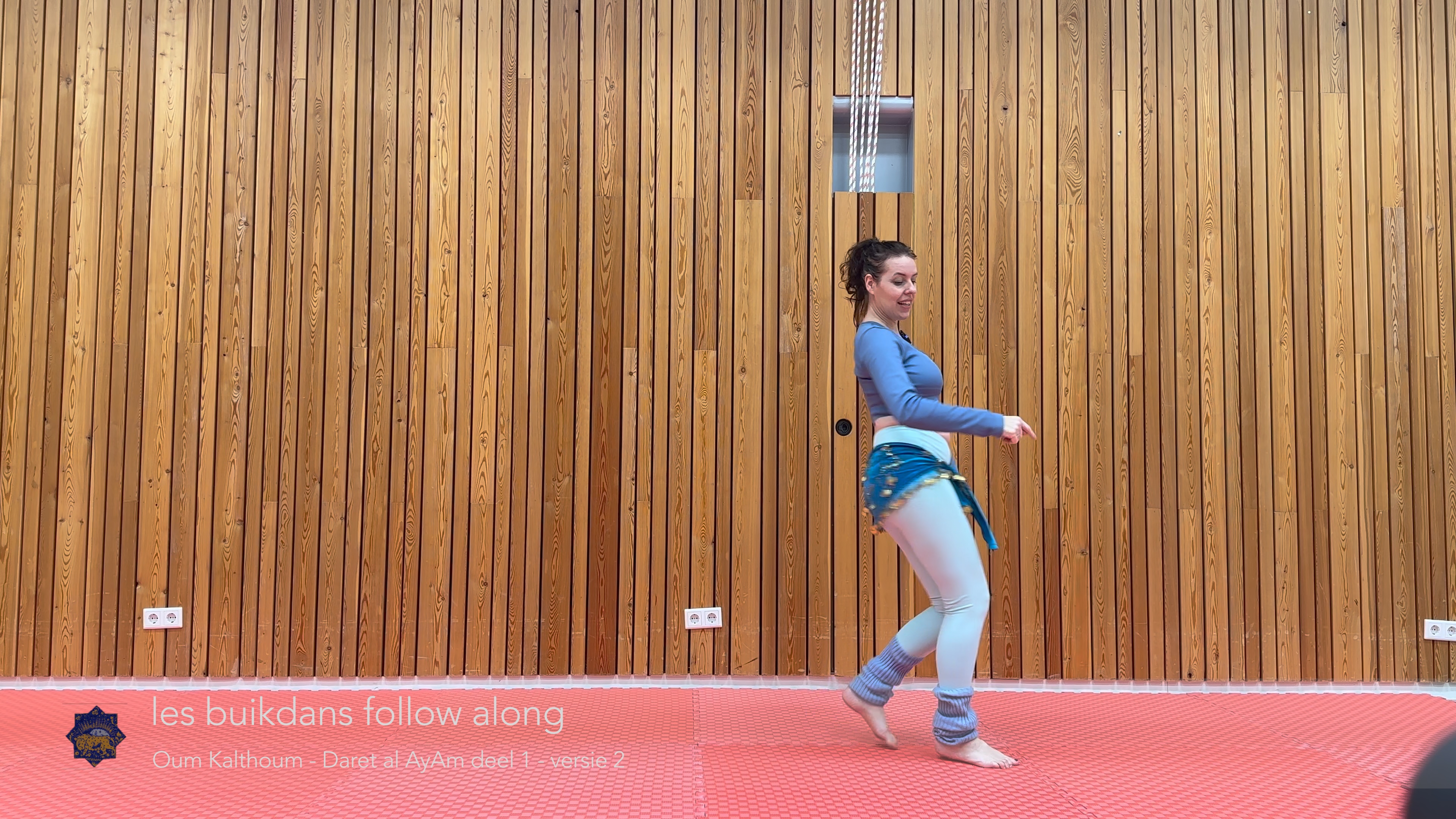 les buikdans: dans mee met Oum-Kalthoum 'Daret al Ayam' 1B