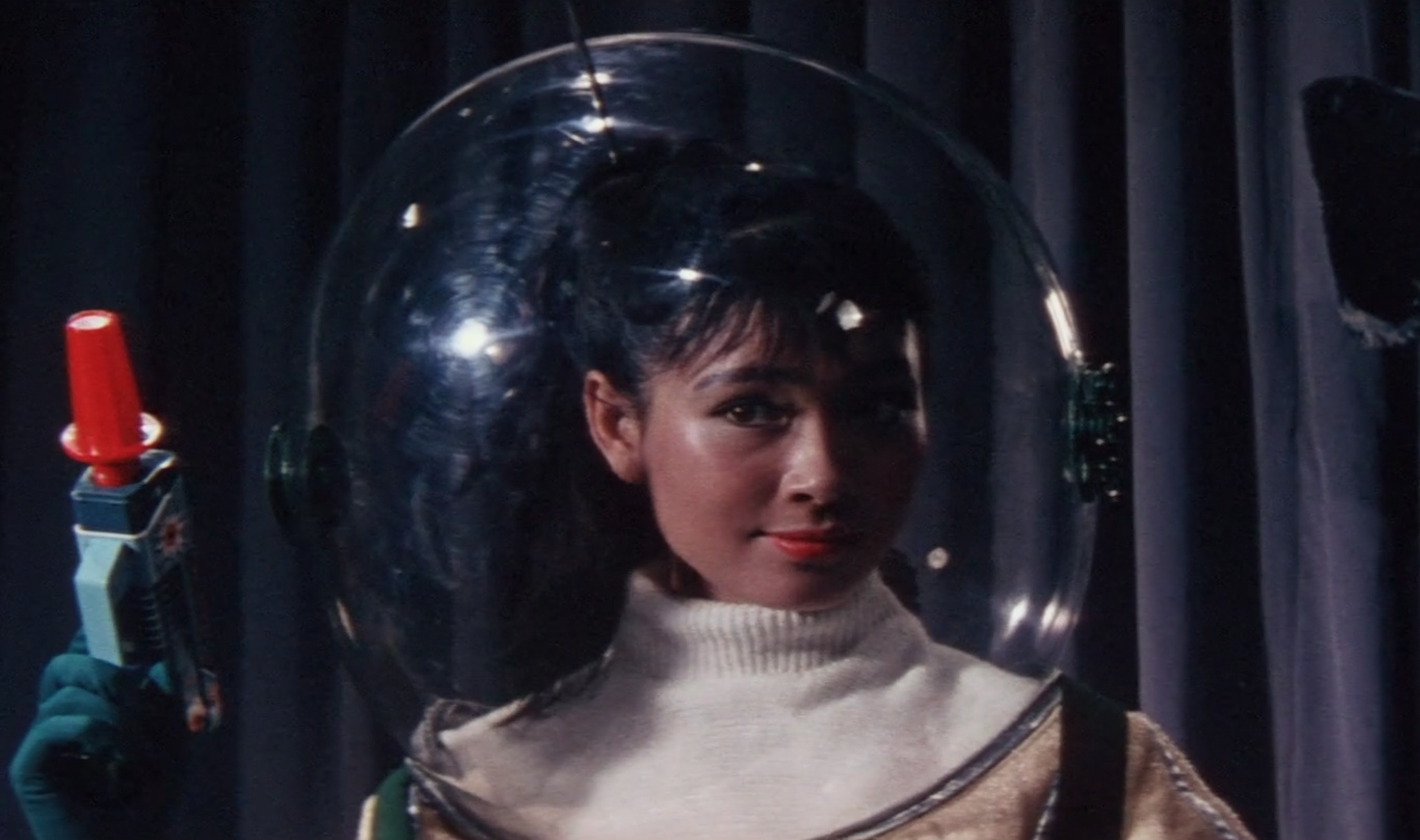 Giants and Toys - Trailer