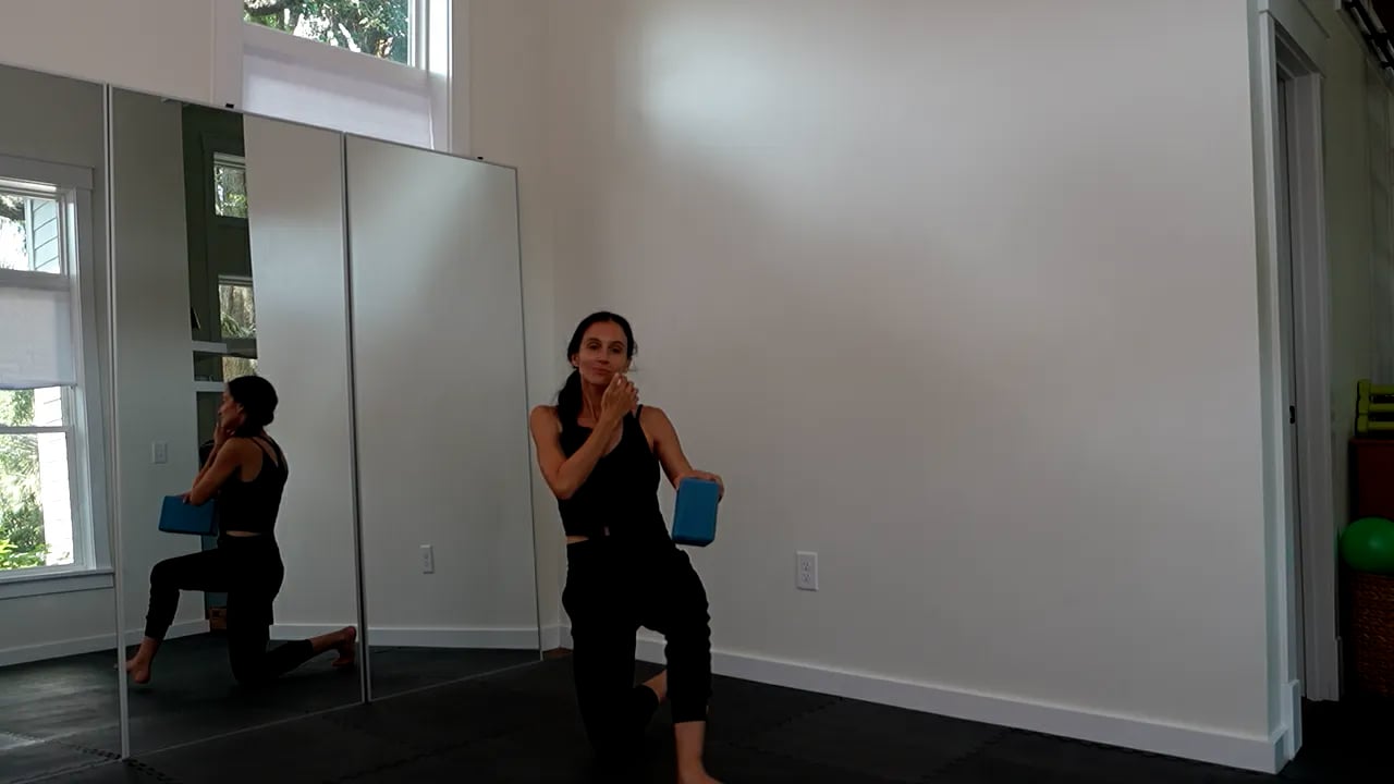 Glutes with a yoga block - 10 mins