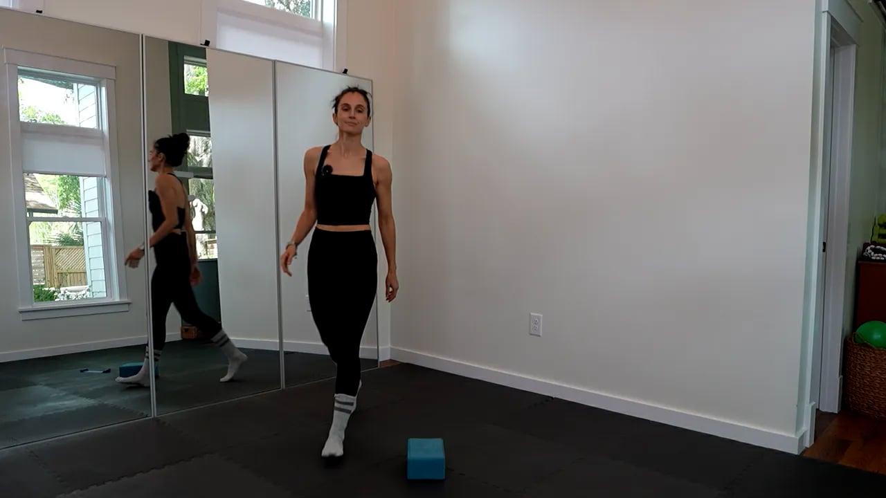 Express Full Body - Block & Mini Band - 24 mins