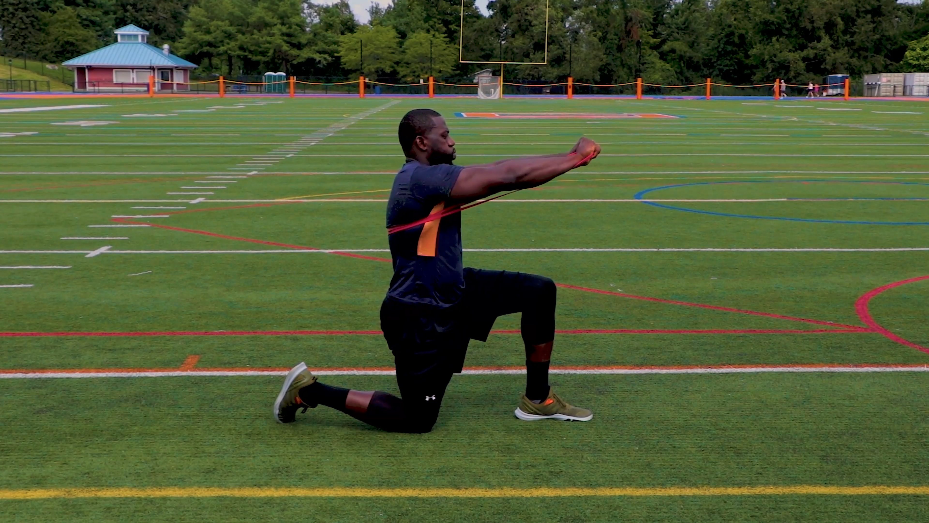 Half Kneeling Chest Press