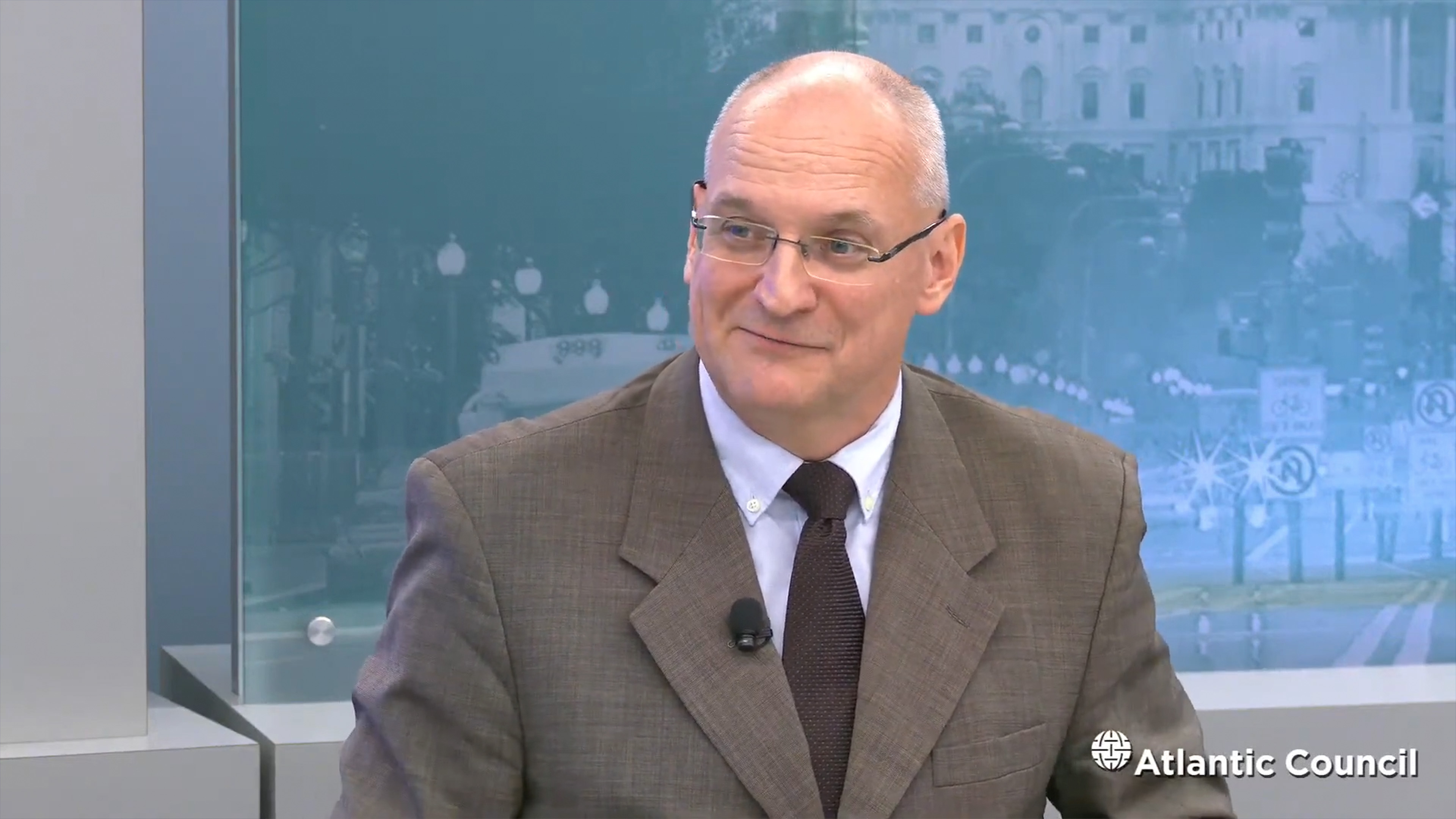 A unified response to the energy crisis with Václav Bartuška