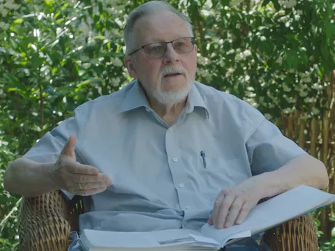 MR. LANDSBERGIS. A film by Sergei Loznitsa