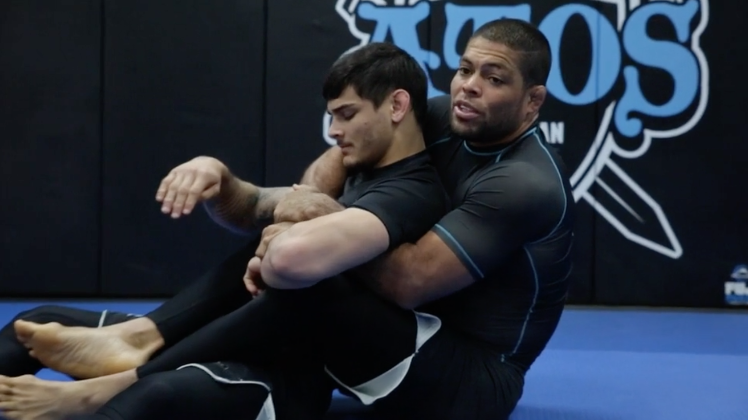 Hooks and No Hooks Options for Maintaining the Back Control