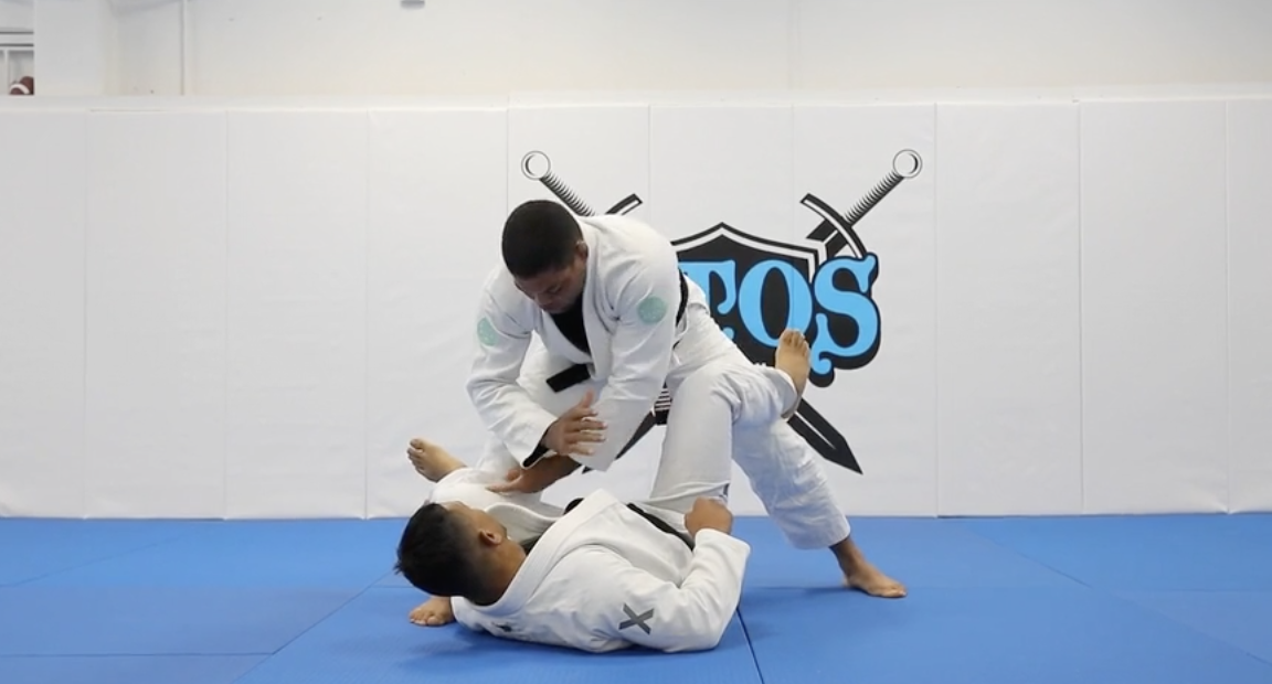 Split Pass To Side Control Wrist Lock Submission