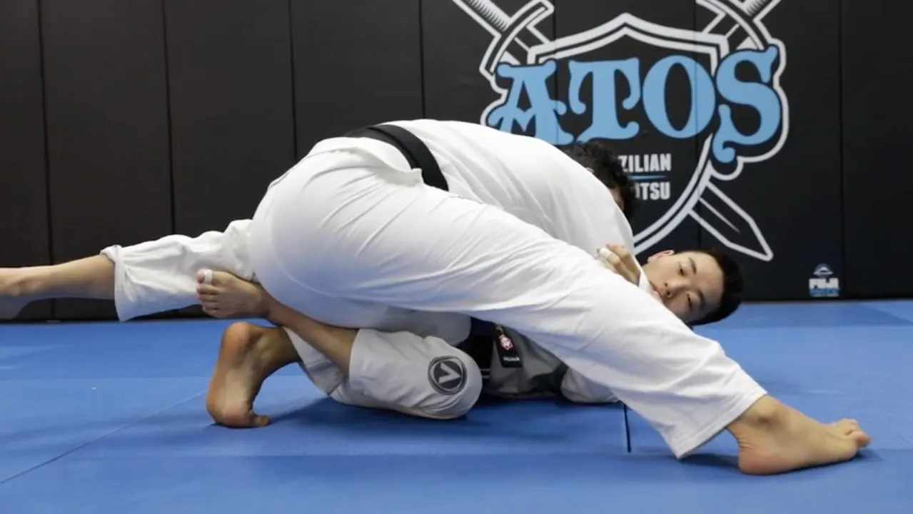 Knee Slice from De La Riva Guard - Lucas Barbosa - Atos BJJ OnDemand