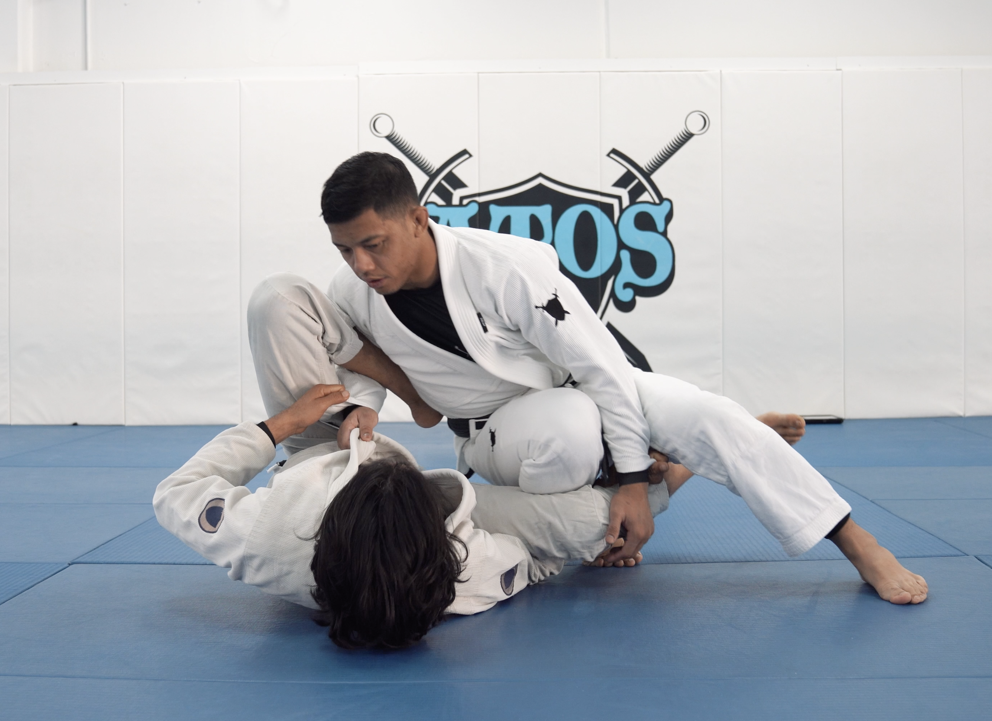 2 Lasso Guard Pass Options Using Knee Cut | Part 1